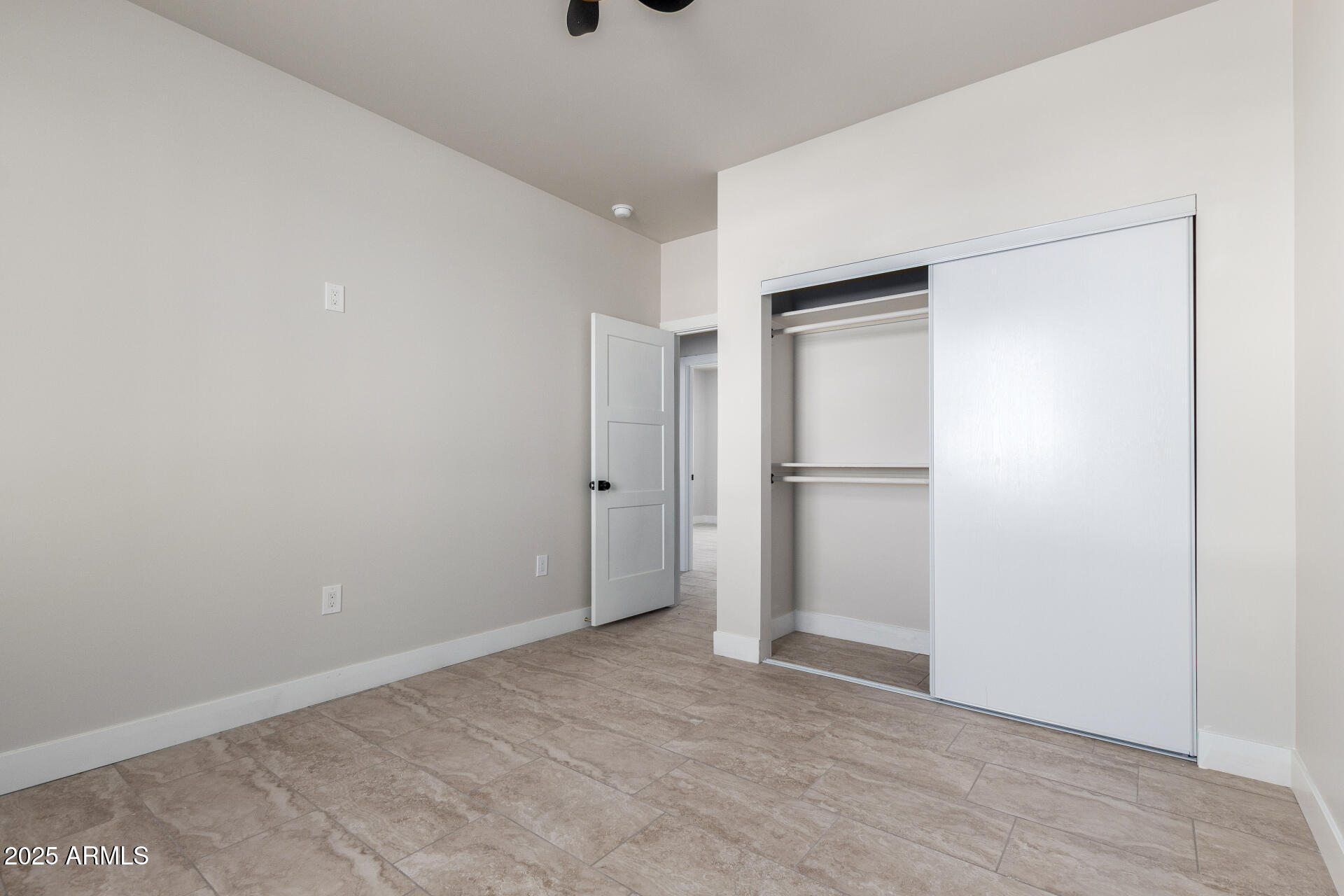 37667 W VERMONT Avenue