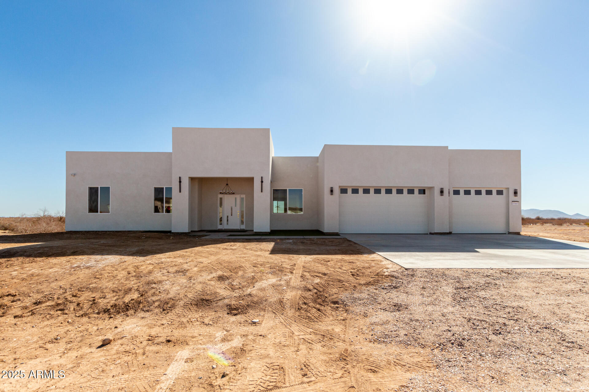 37667 W VERMONT Avenue