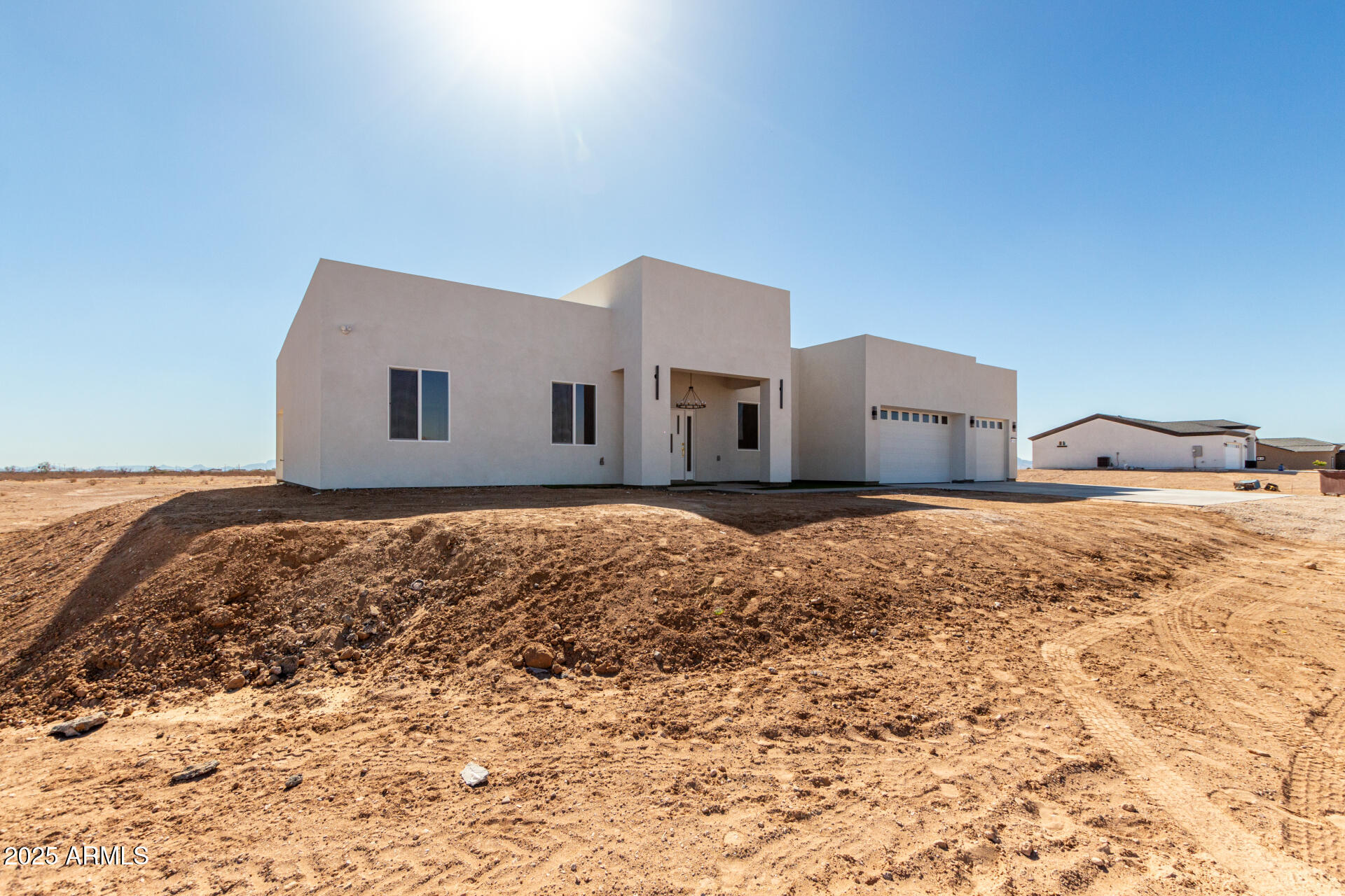 37667 W VERMONT Avenue