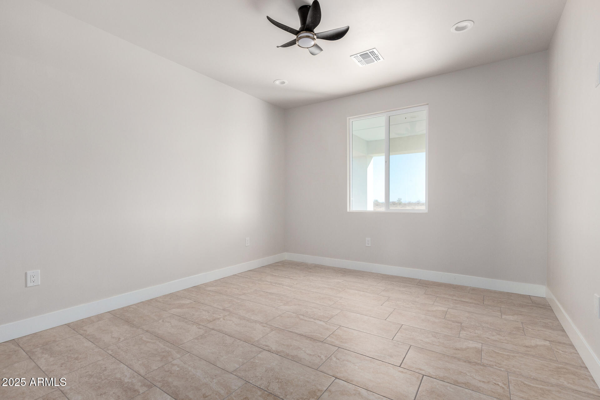 37667 W VERMONT Avenue