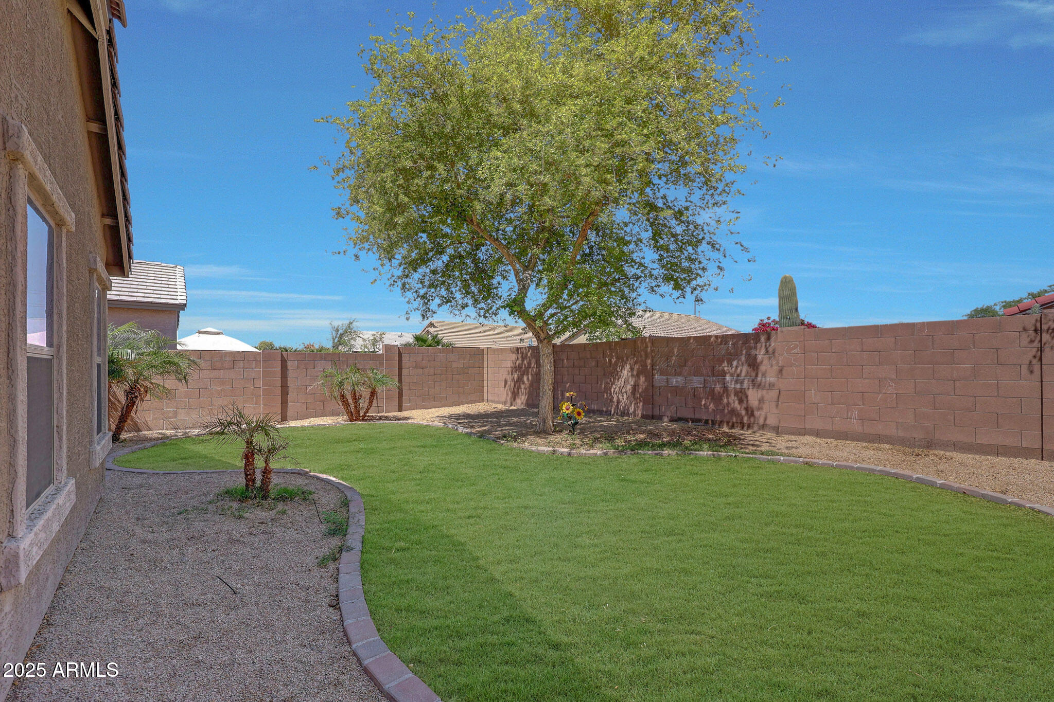 18590 W VOGEL Avenue