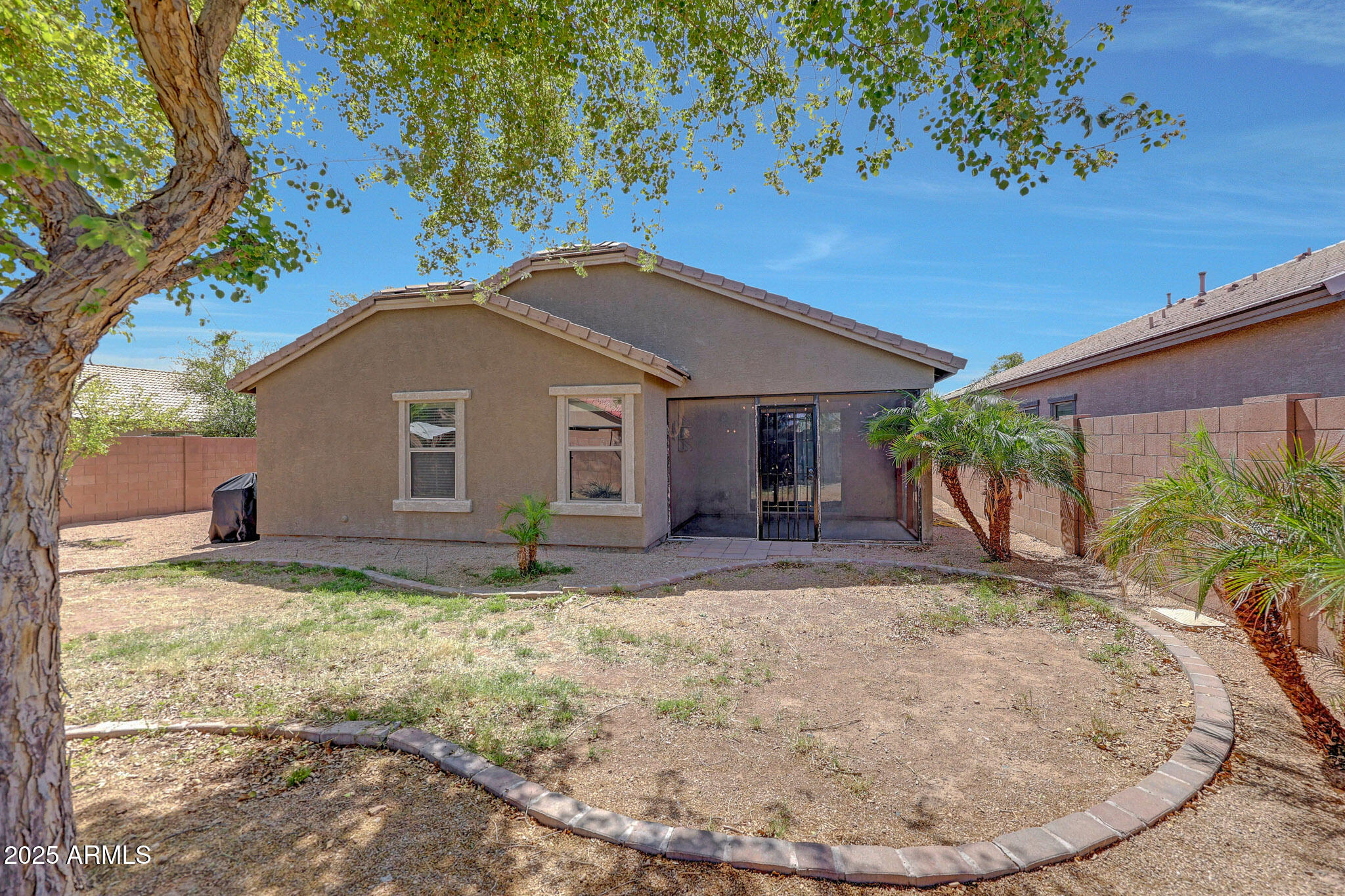 18590 W VOGEL Avenue