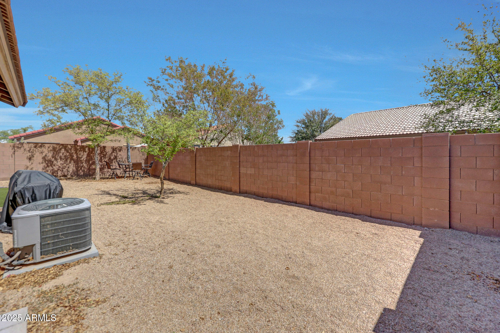 18590 W VOGEL Avenue