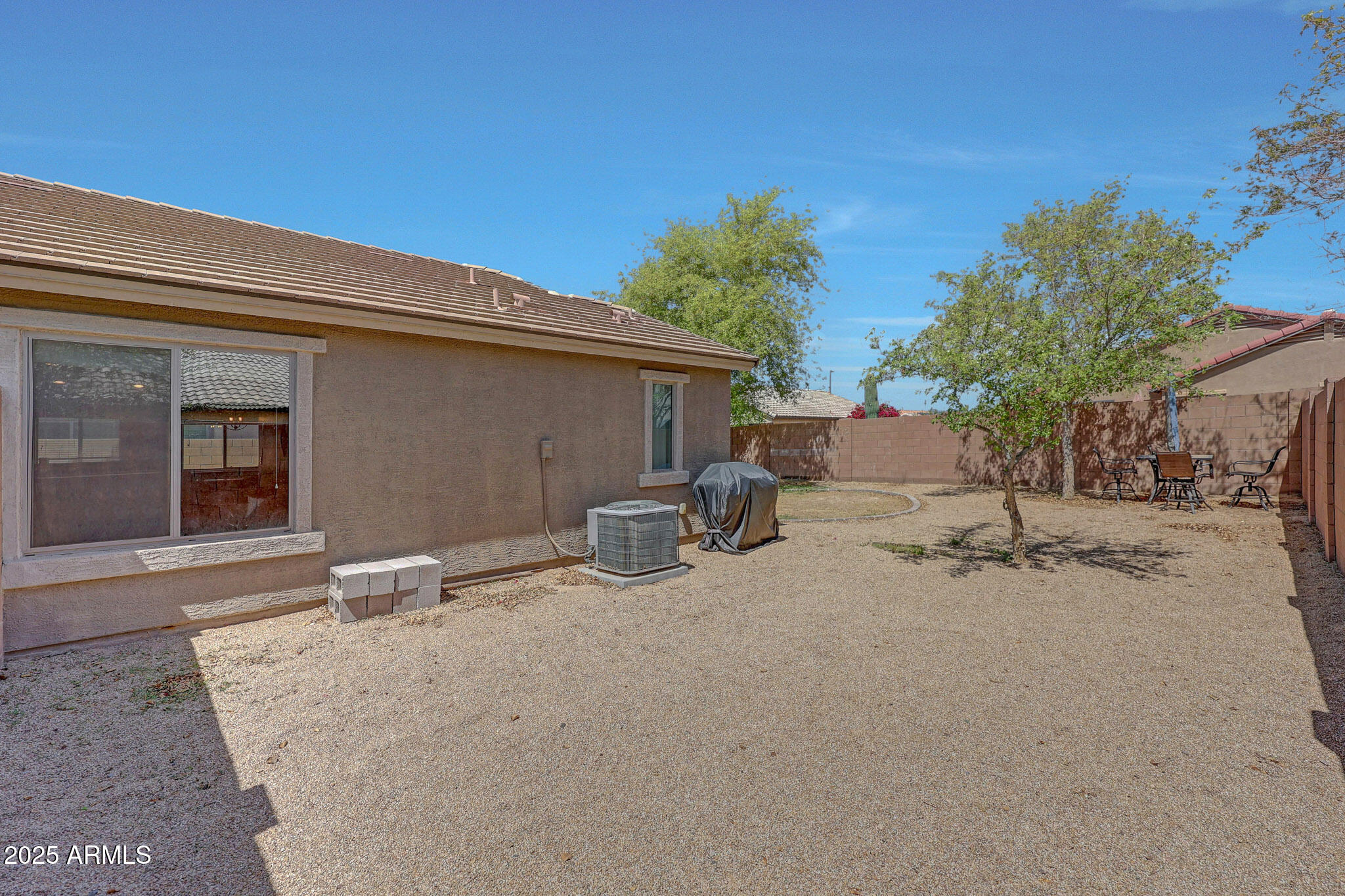 18590 W VOGEL Avenue