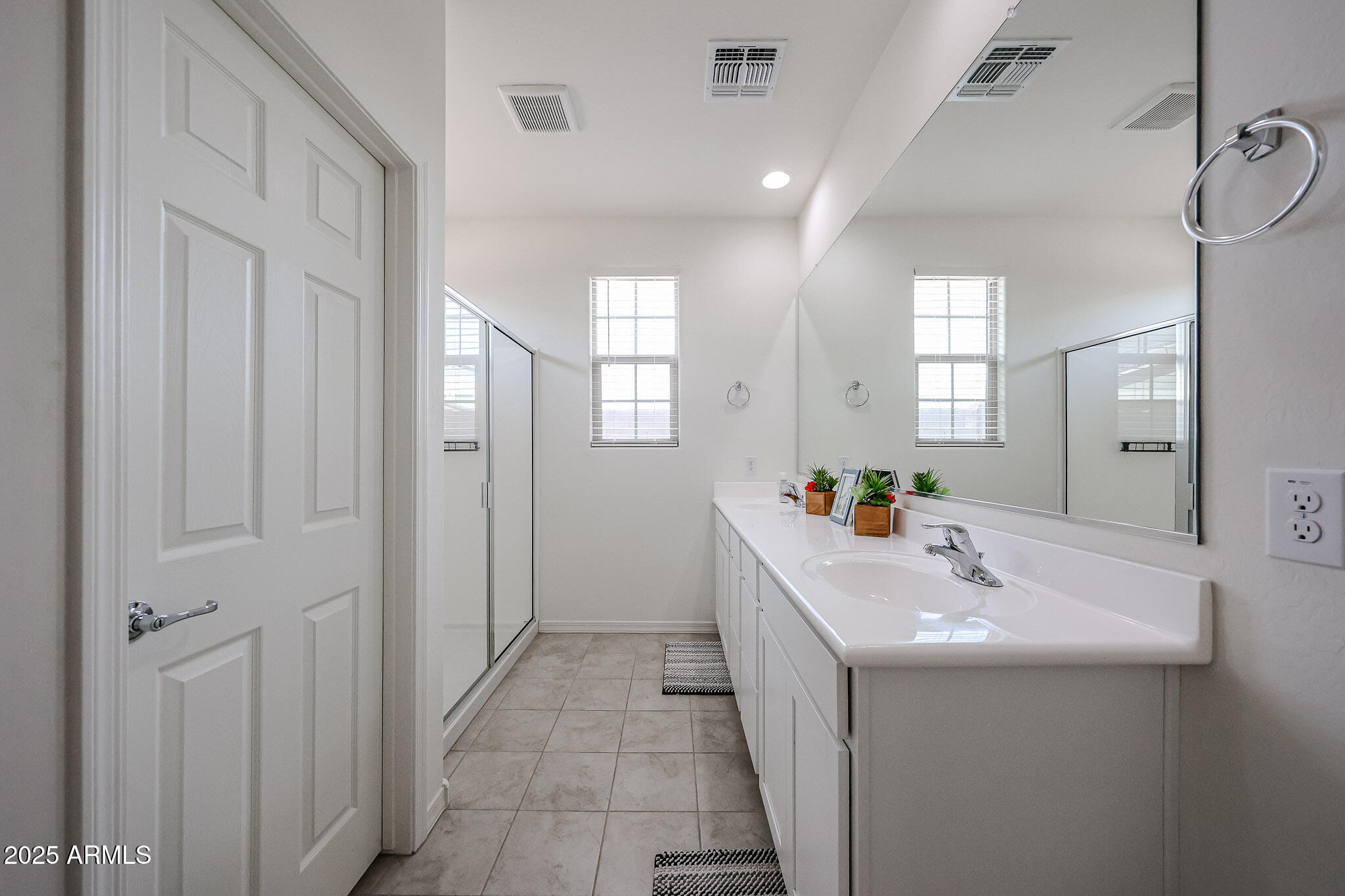 19798 W PINCHOT Drive