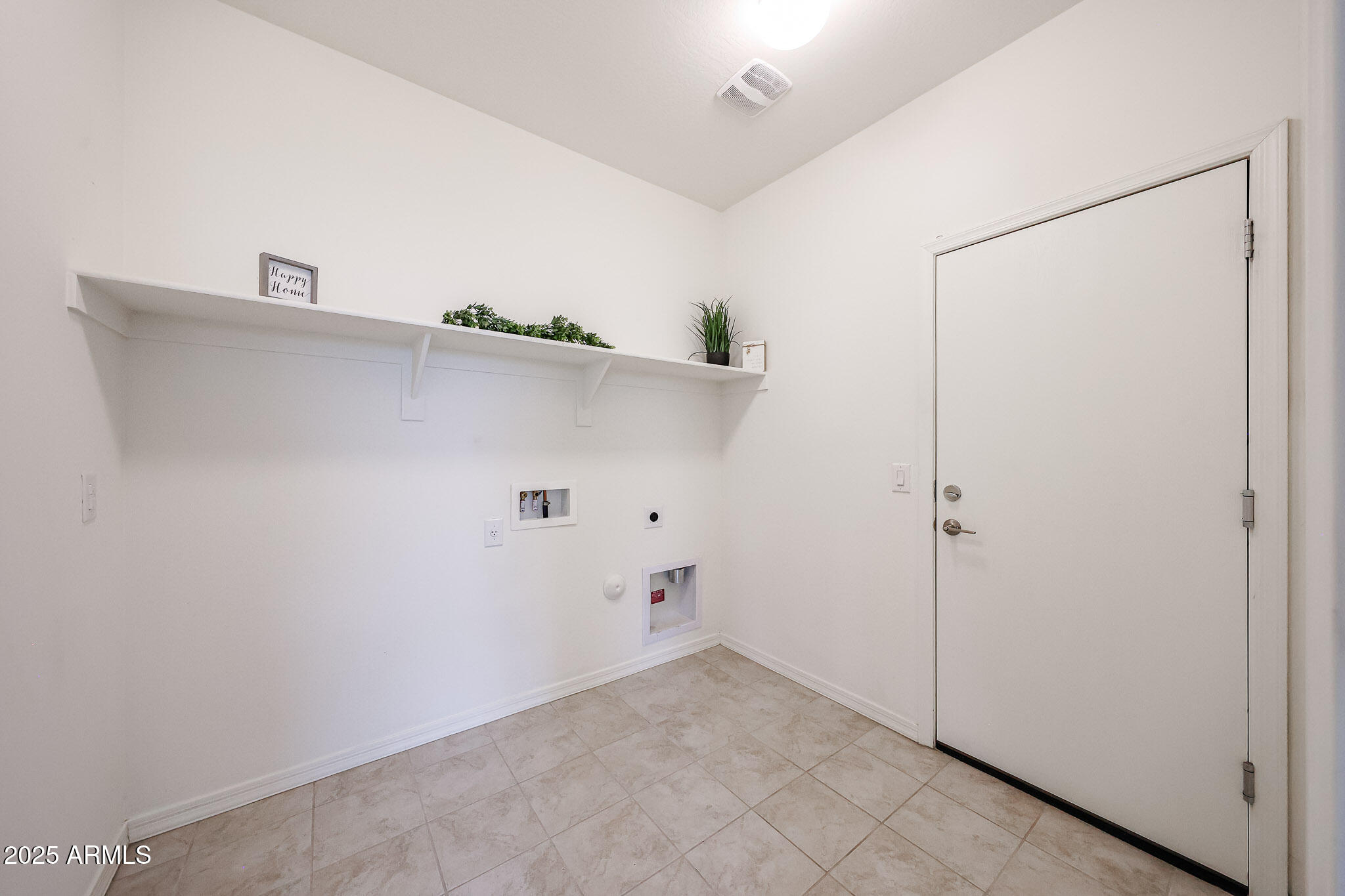 19798 W PINCHOT Drive