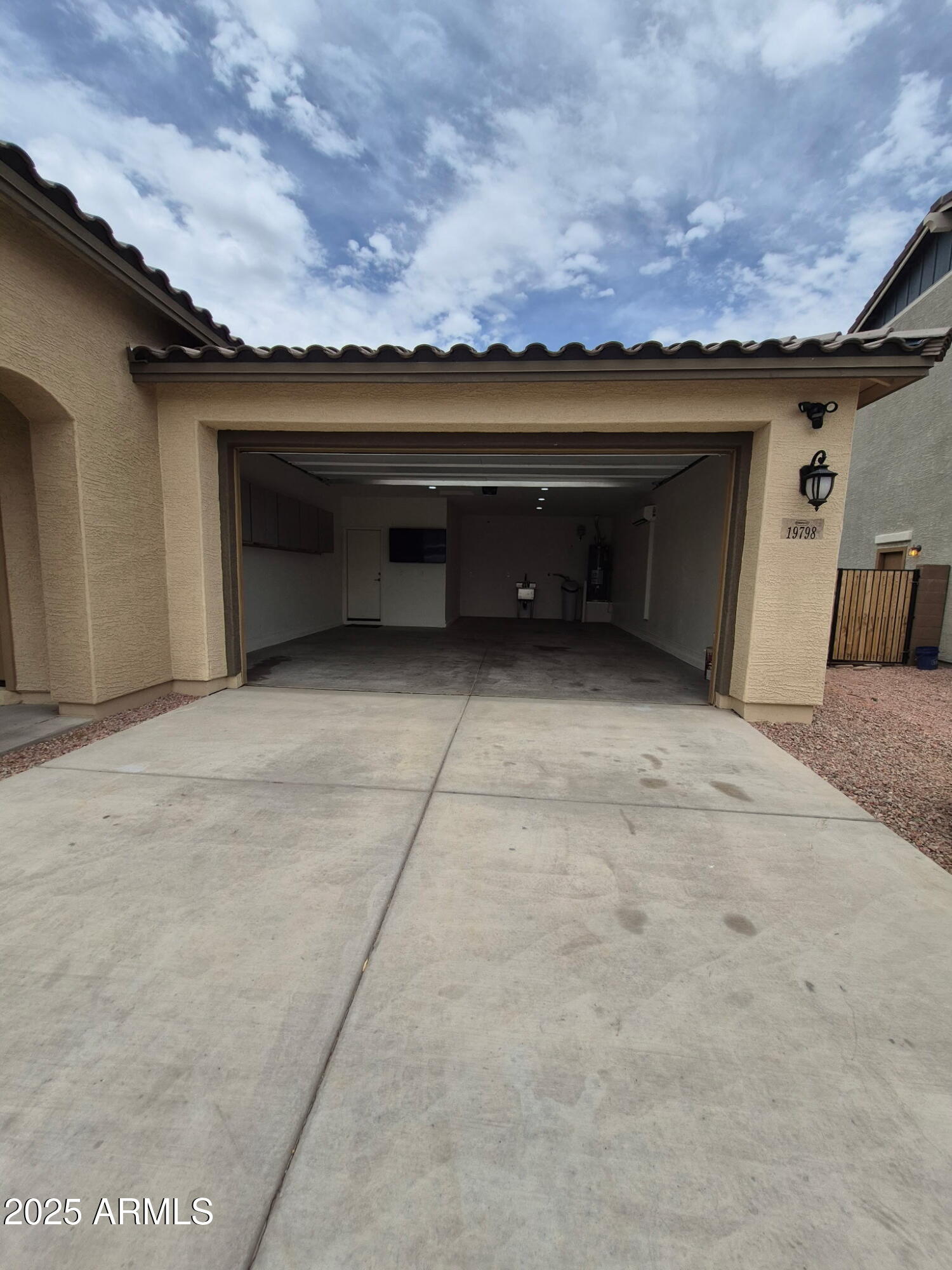 19798 W PINCHOT Drive