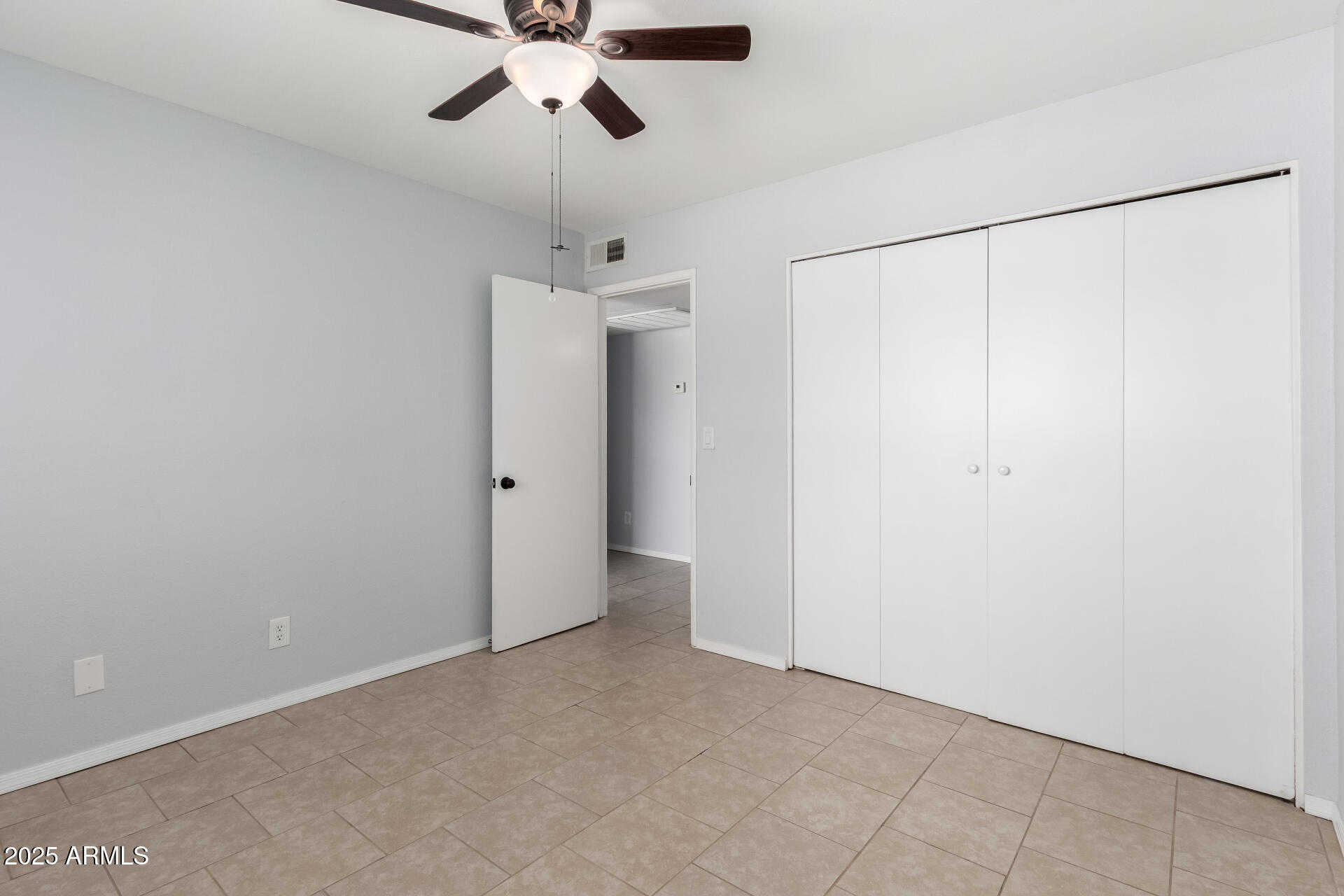 19601 N 7TH Street N, 1072