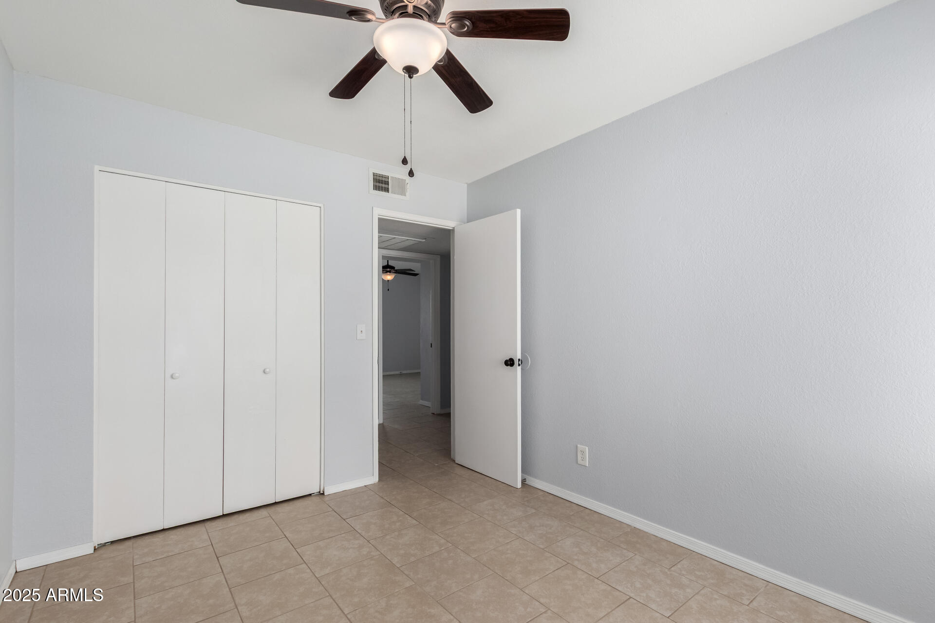 19601 N 7TH Street N, 1072