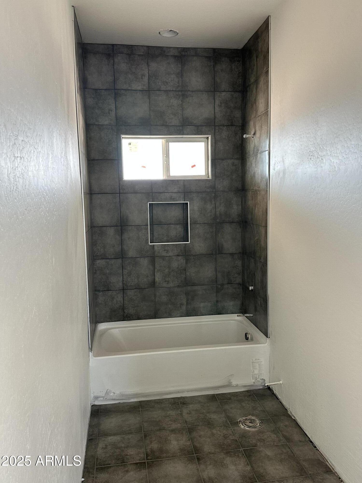 37459 W MISSOURI Avenue