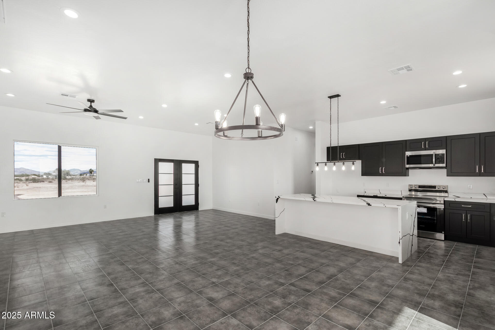 37459 W MISSOURI Avenue