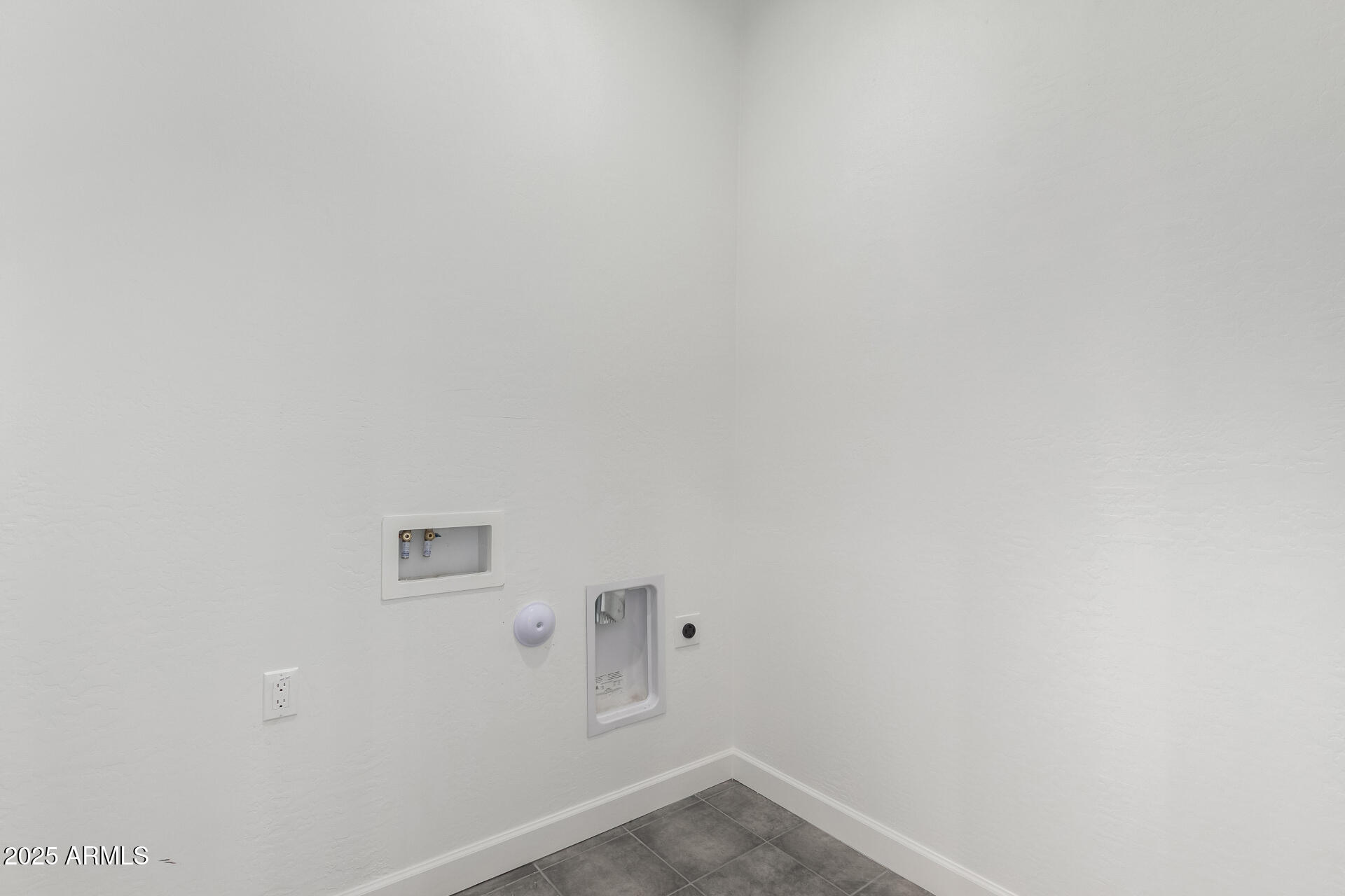 37459 W MISSOURI Avenue