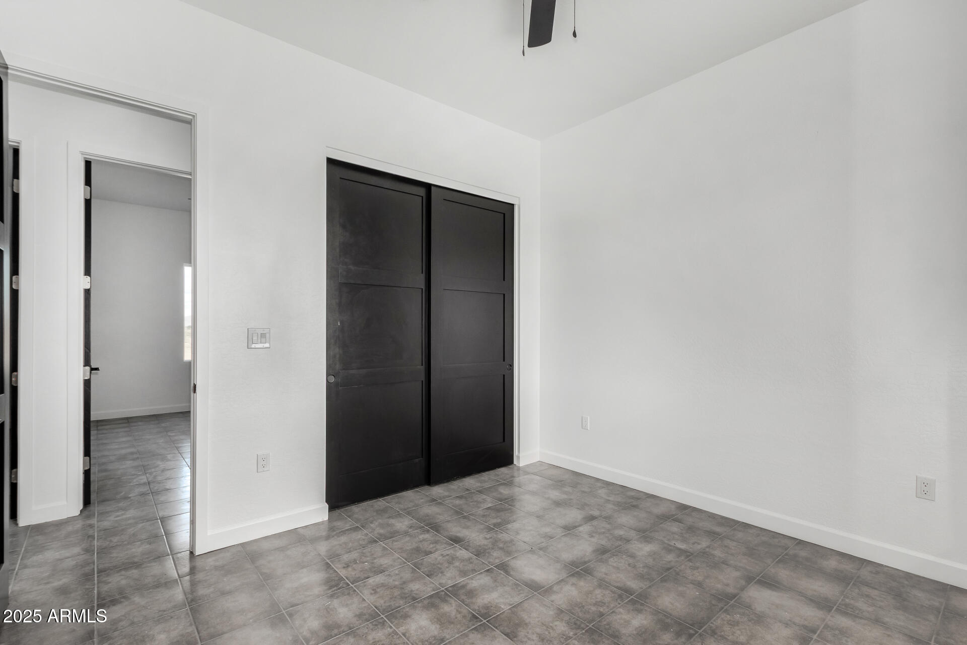 37459 W MISSOURI Avenue