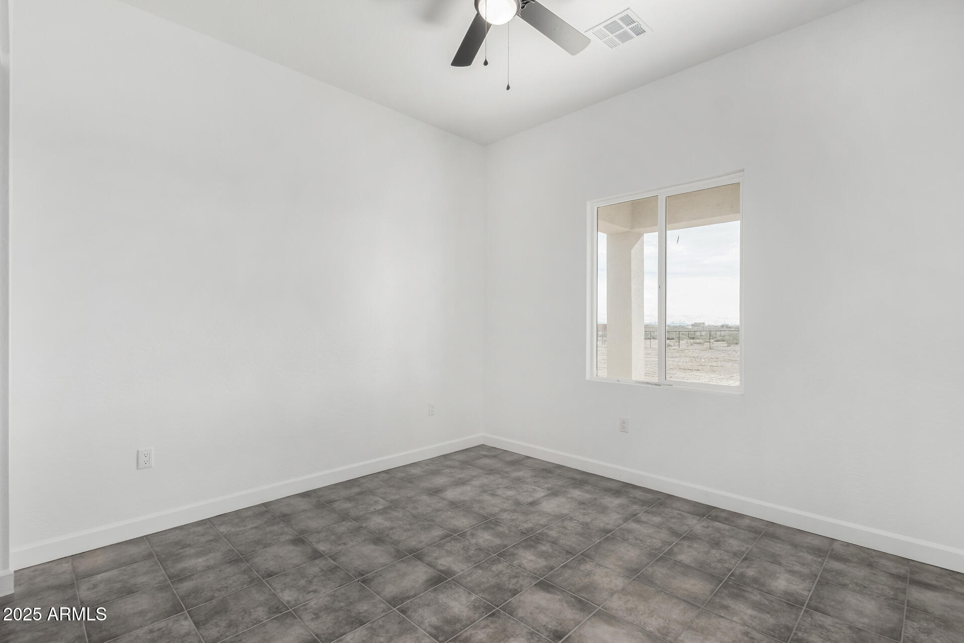 37459 W MISSOURI Avenue