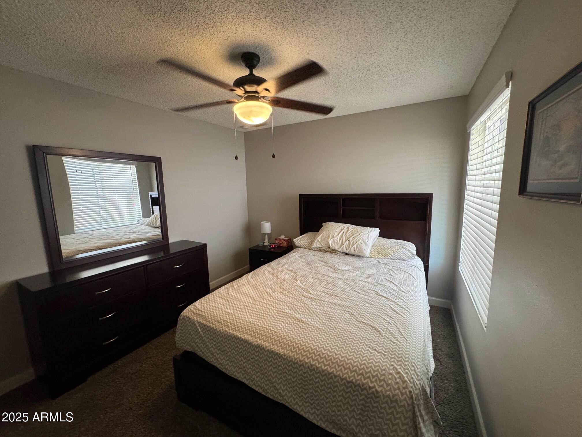 8520 W PALM Lane, 1054