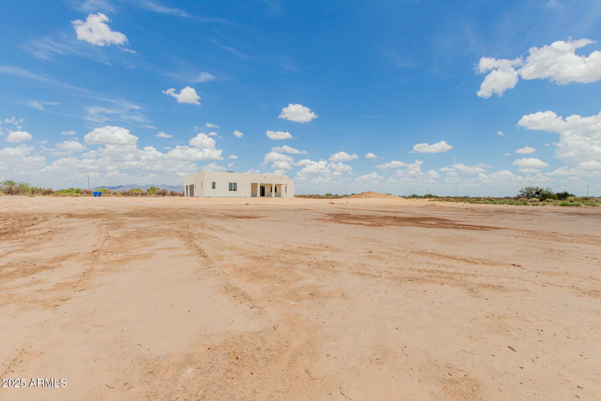 24825 W WESTERN STAR Boulevard