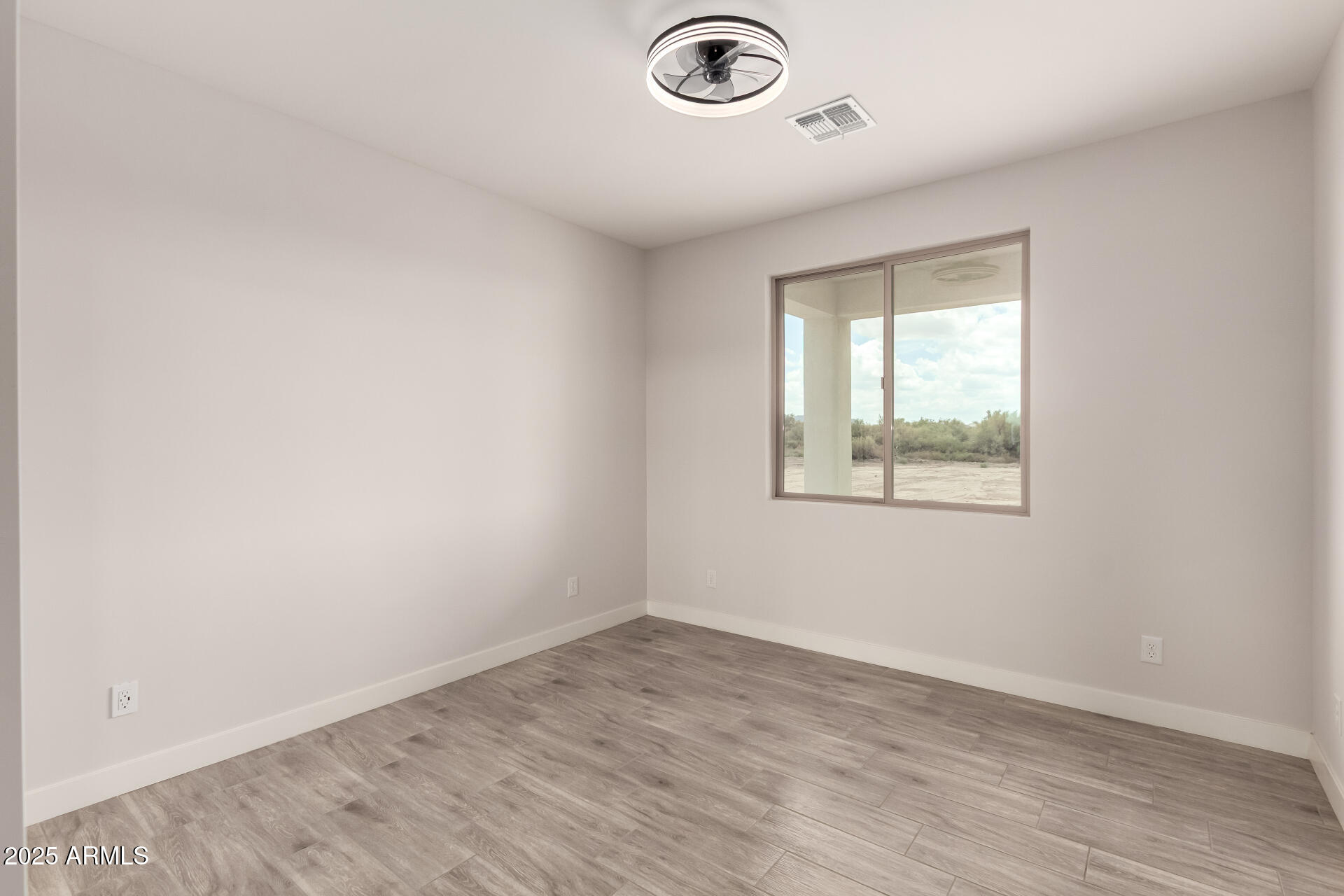 24825 W WESTERN STAR Boulevard