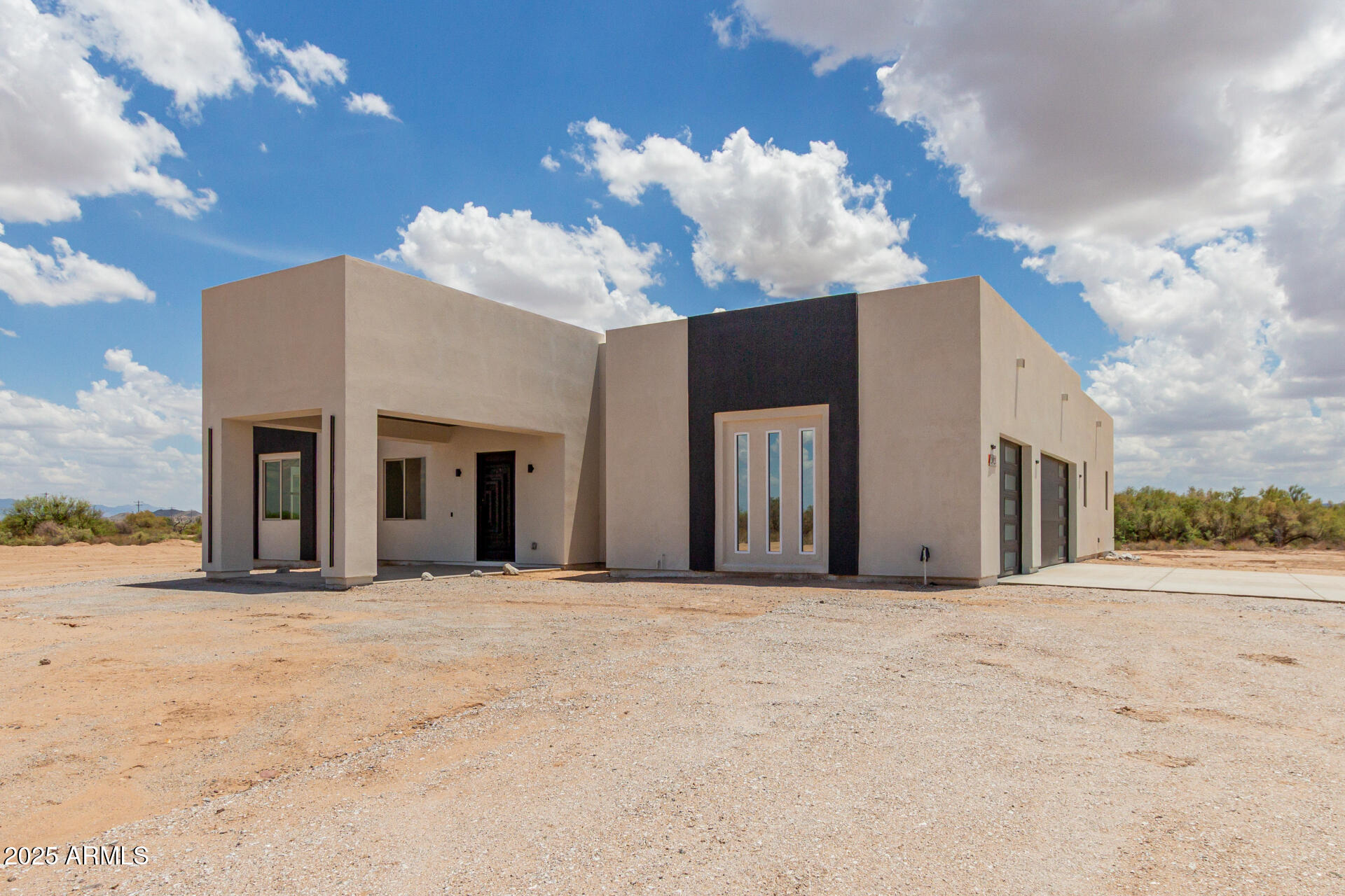 24825 W WESTERN STAR Boulevard