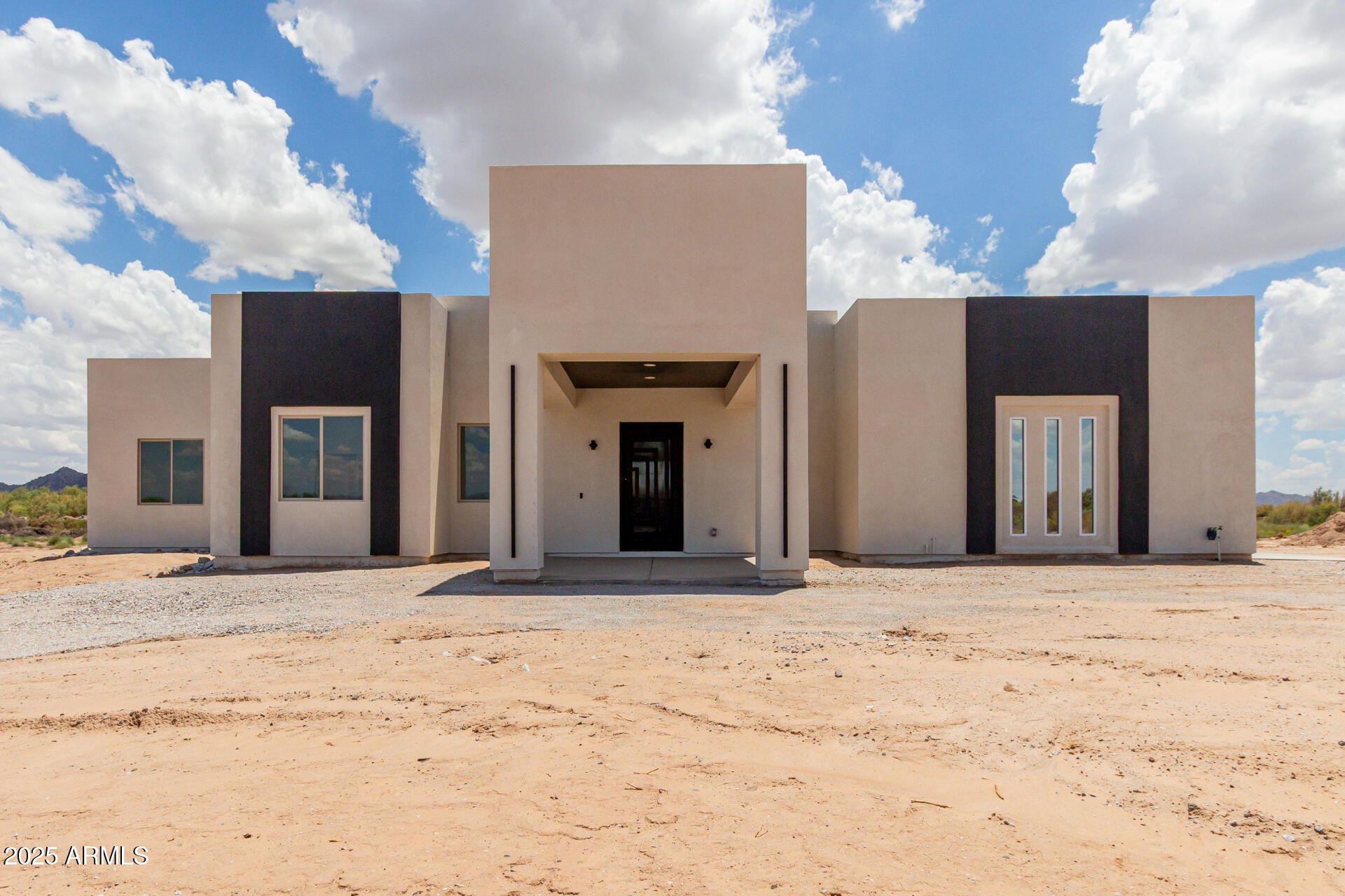 24825 W WESTERN STAR Boulevard