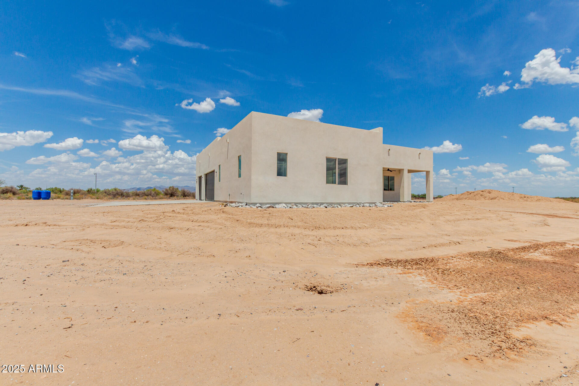 24825 W WESTERN STAR Boulevard