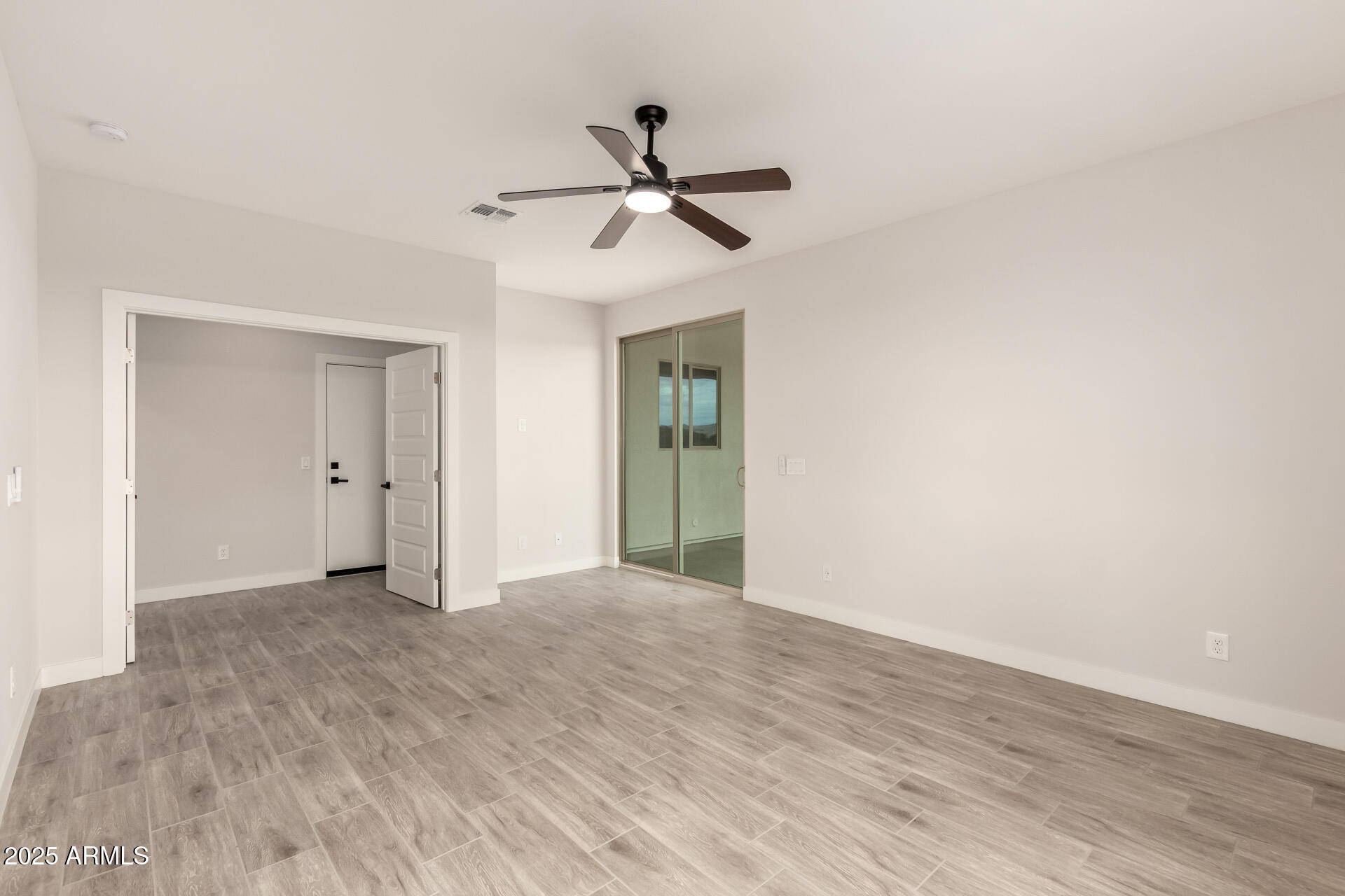 24825 W WESTERN STAR Boulevard