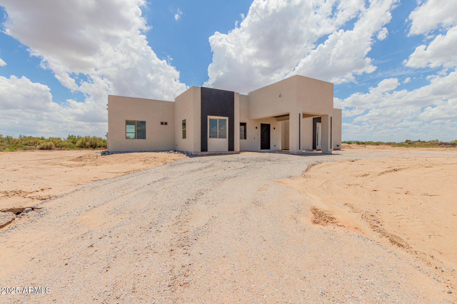 24825 W WESTERN STAR Boulevard