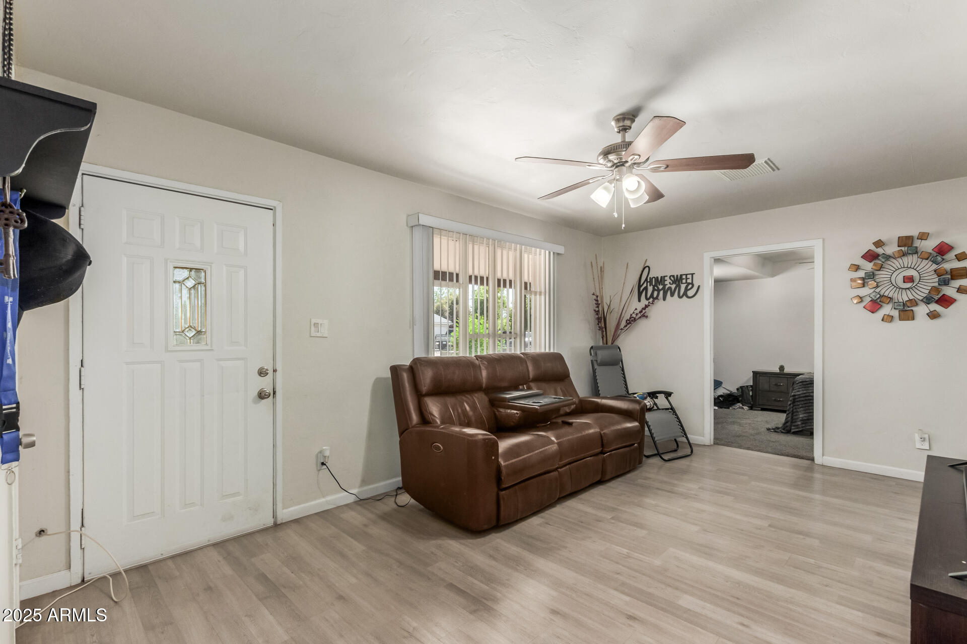 2752 W ROYAL PALM Road