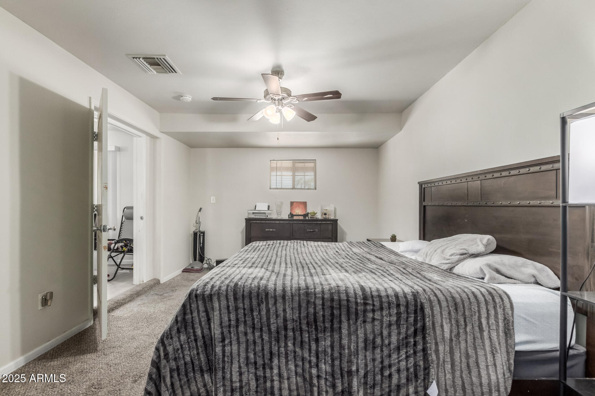 2752 W ROYAL PALM Road