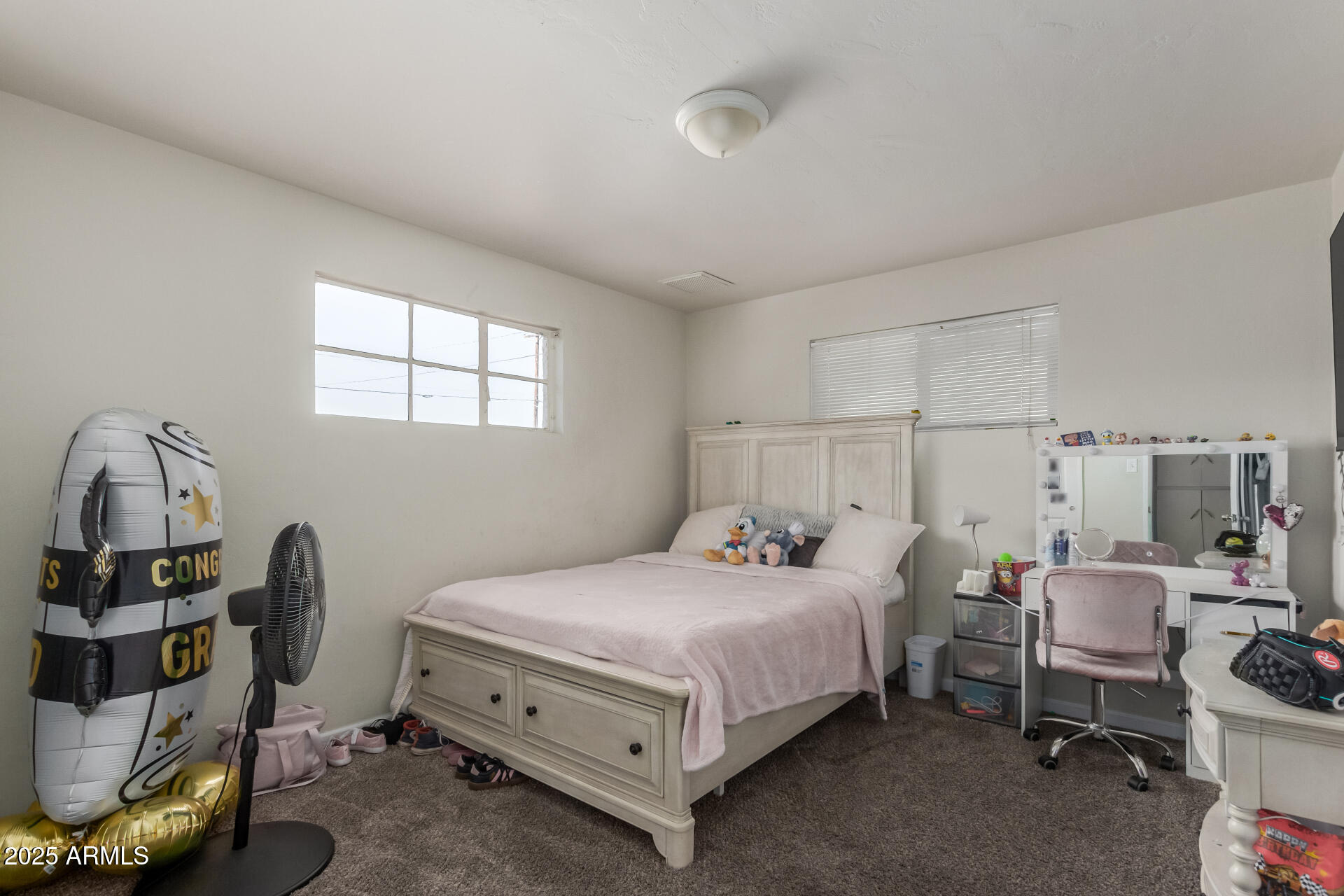 2752 W ROYAL PALM Road