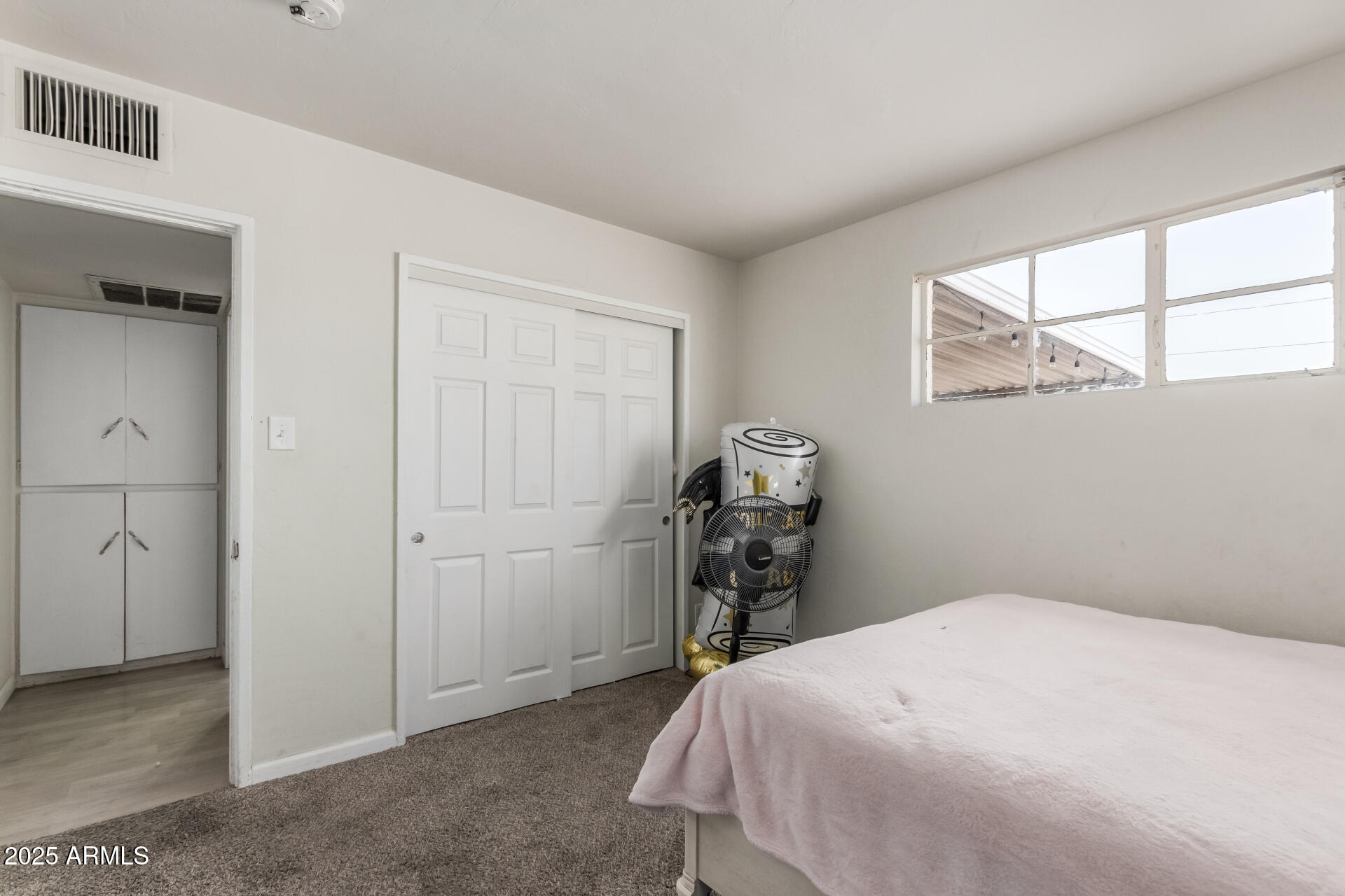 2752 W ROYAL PALM Road