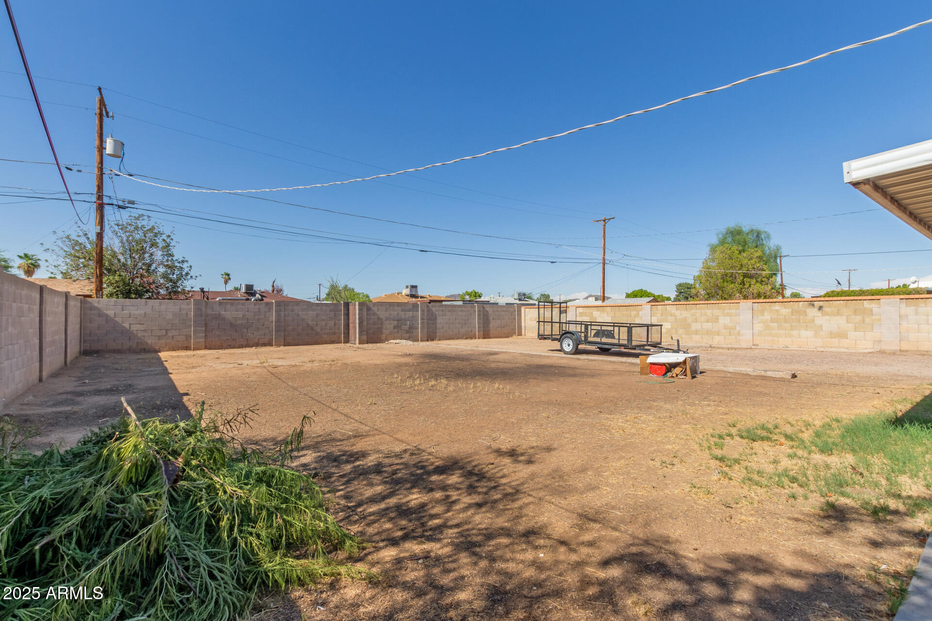 2752 W ROYAL PALM Road
