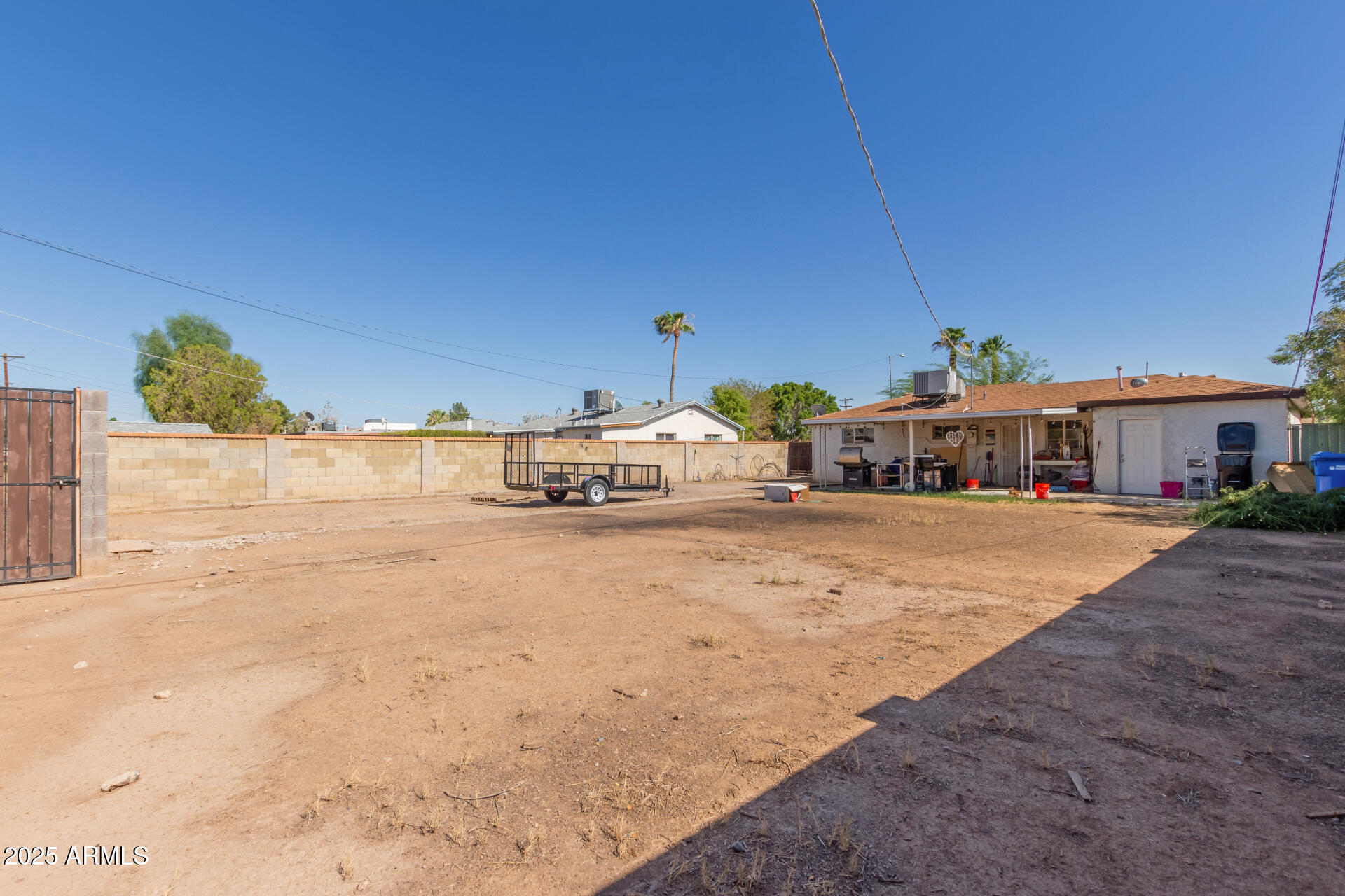 2752 W ROYAL PALM Road
