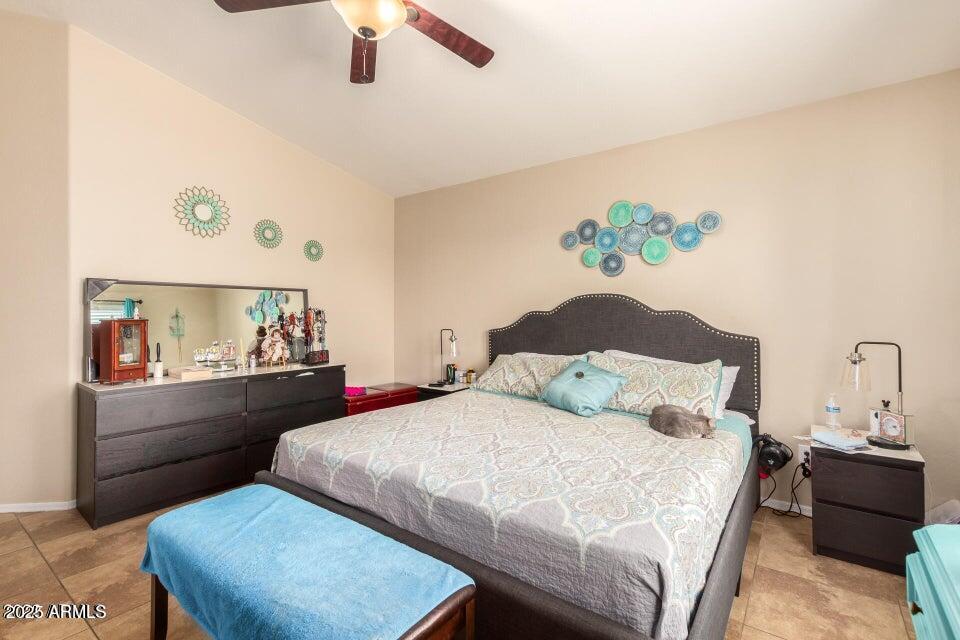 24819 W WAYLAND Drive
