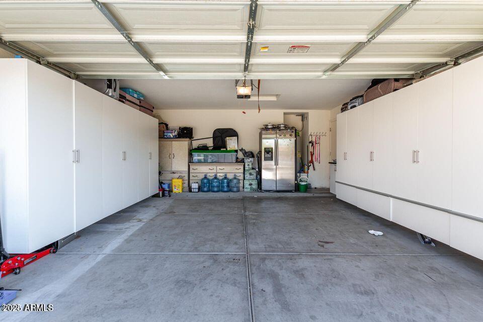 24819 W WAYLAND Drive