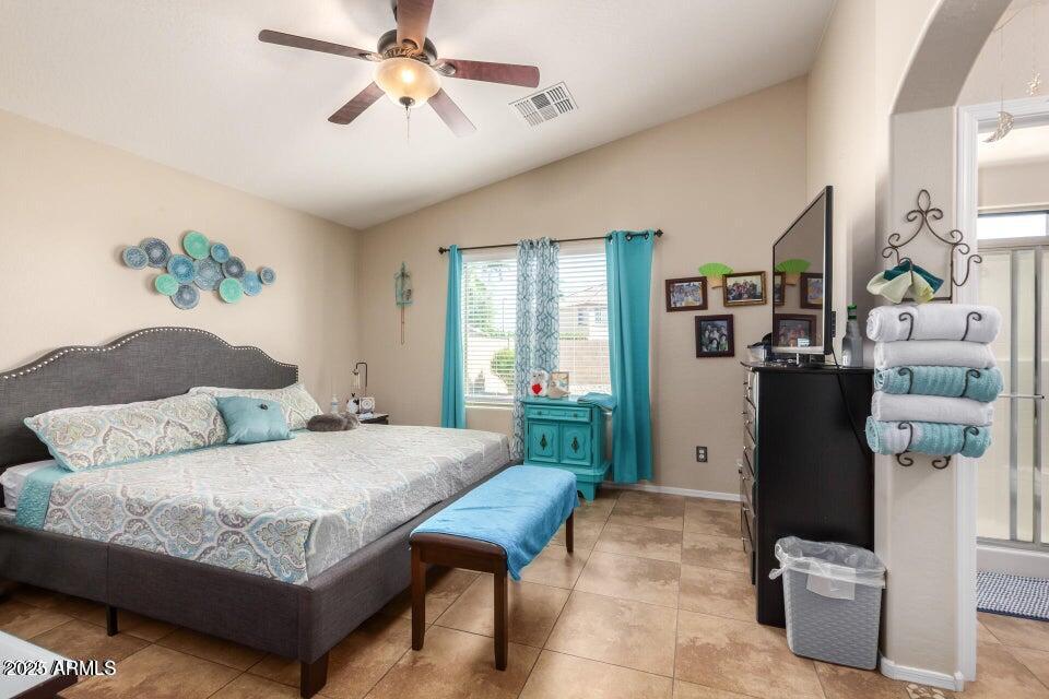 24819 W WAYLAND Drive