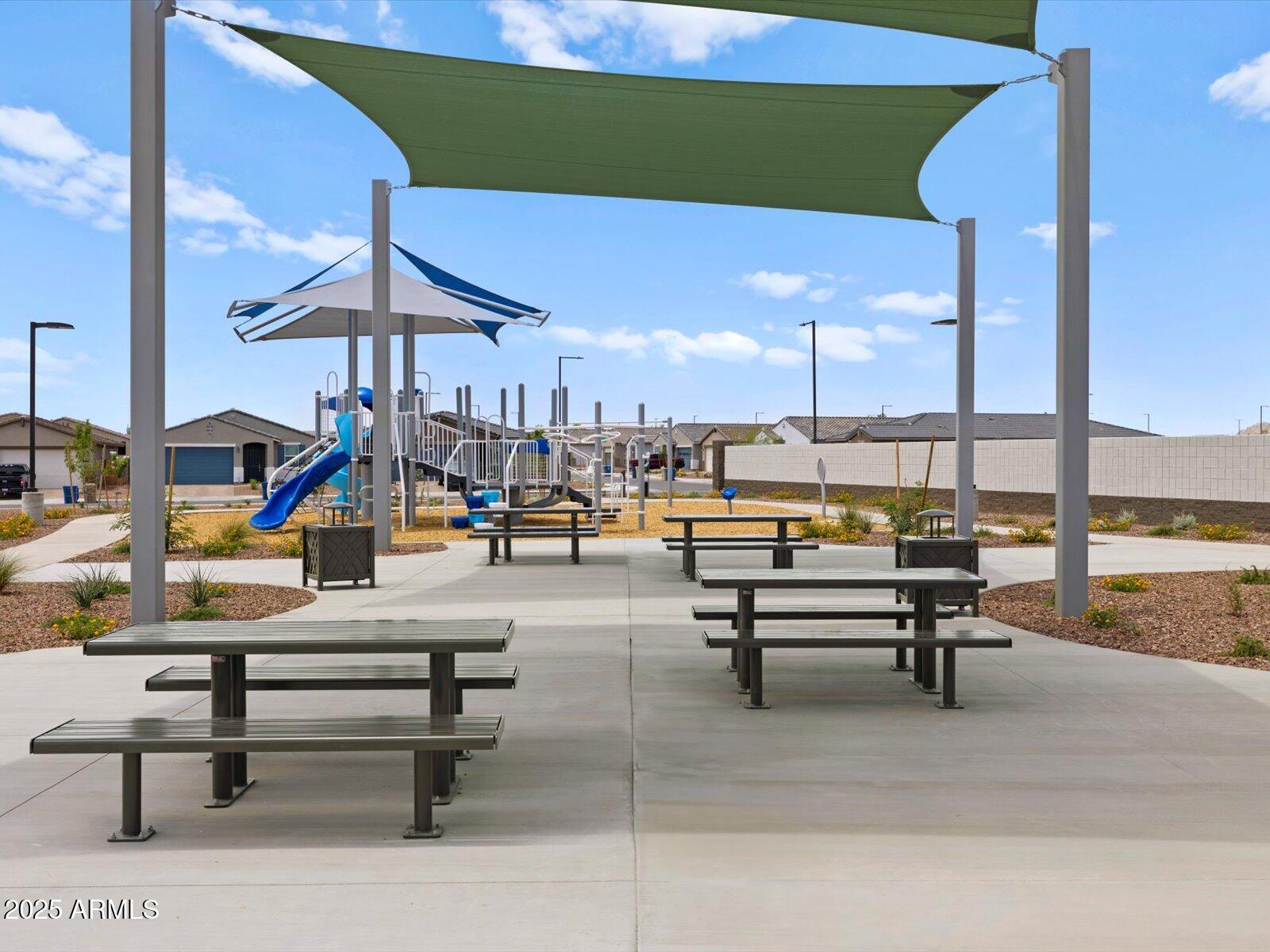 24648 W CHAMBERS Street