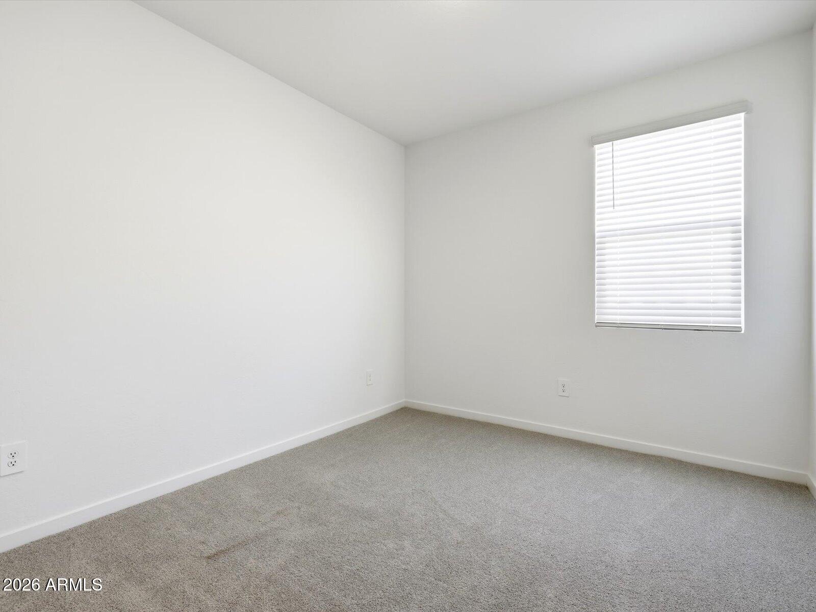 24590 W CHAMBERS Street