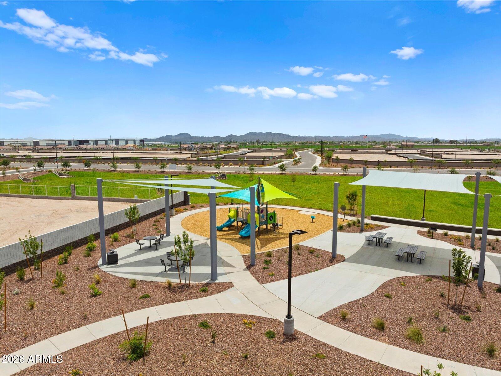 24590 W CHAMBERS Street