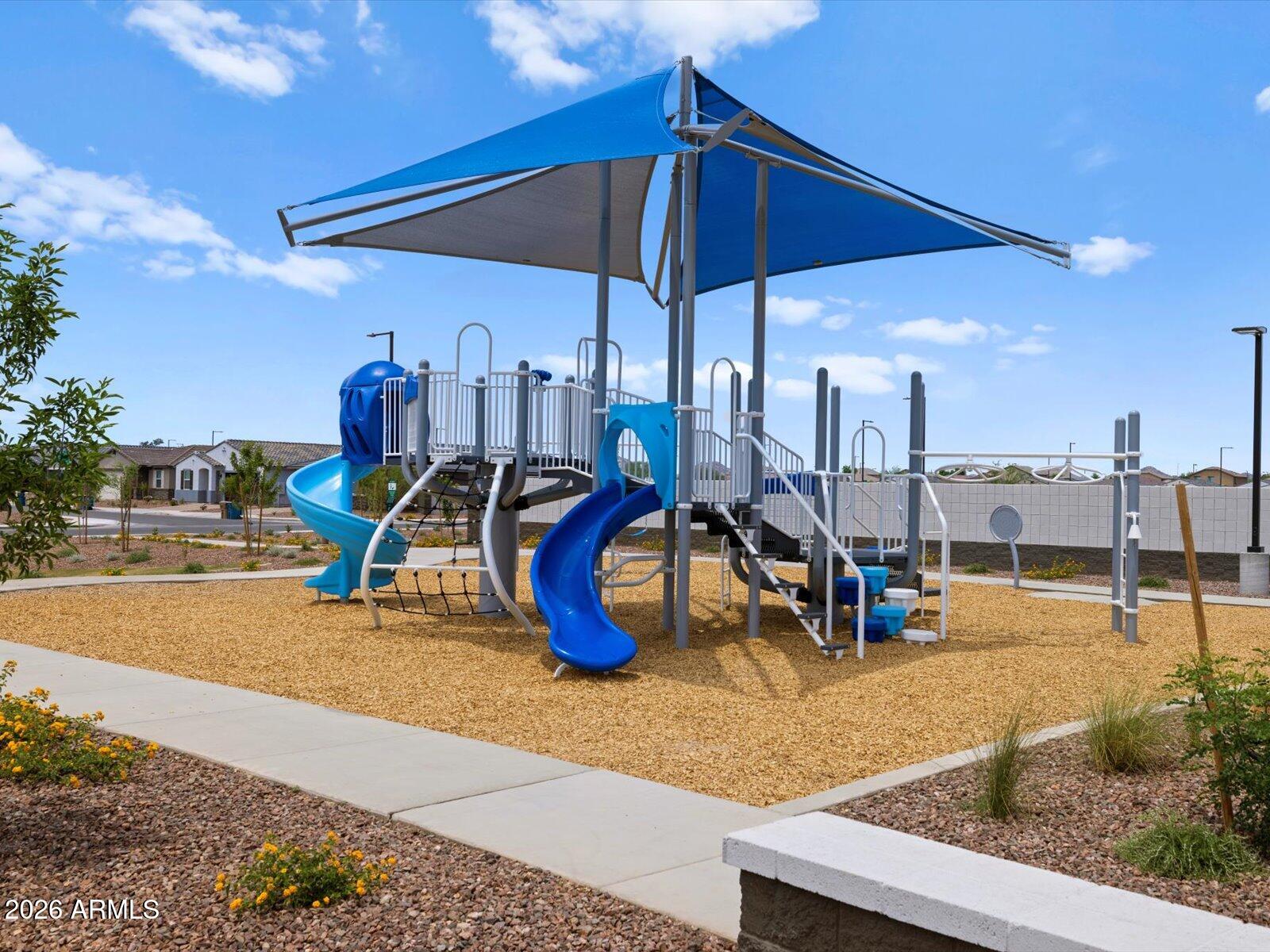 24590 W CHAMBERS Street