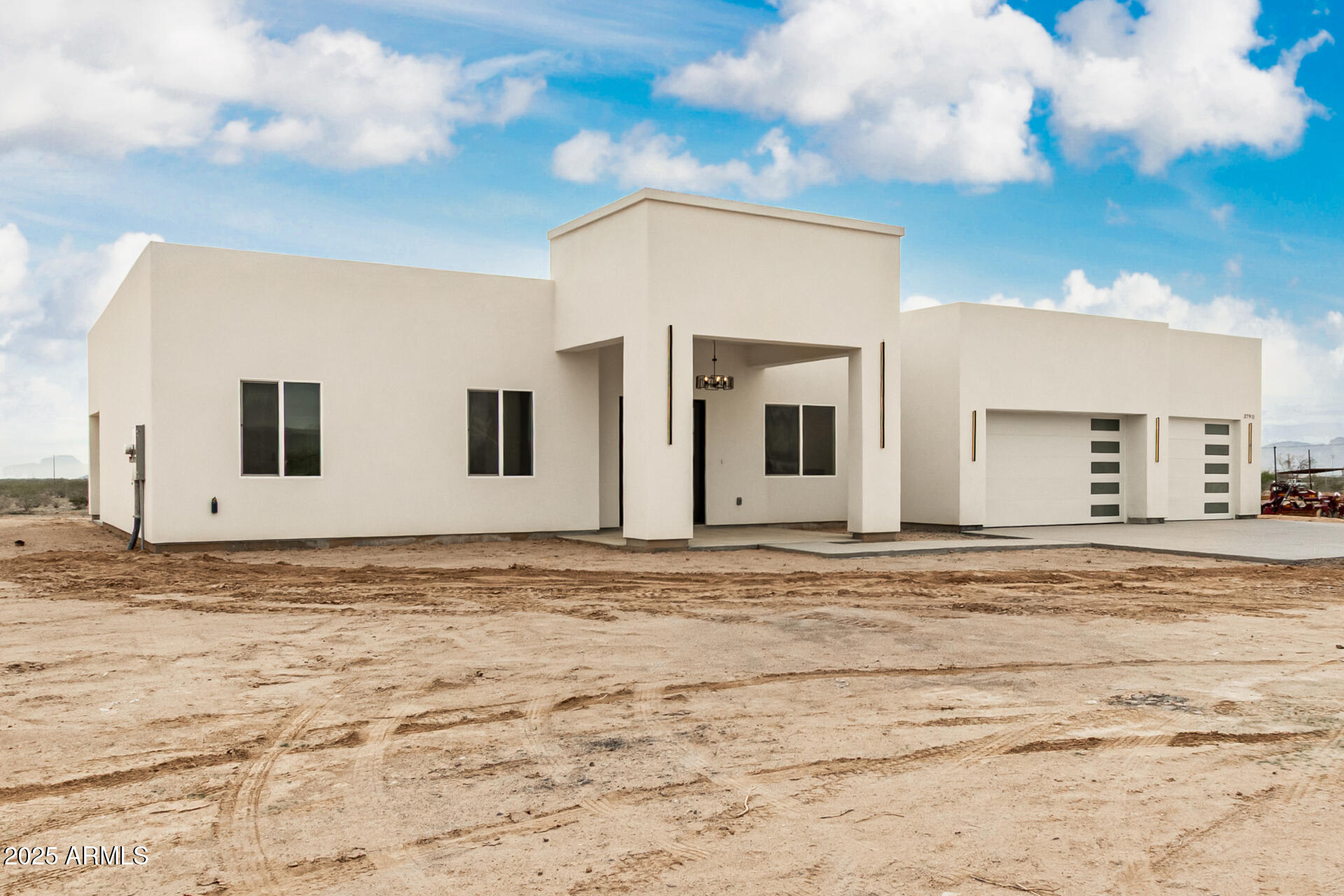 37911 W RANCHO Drive