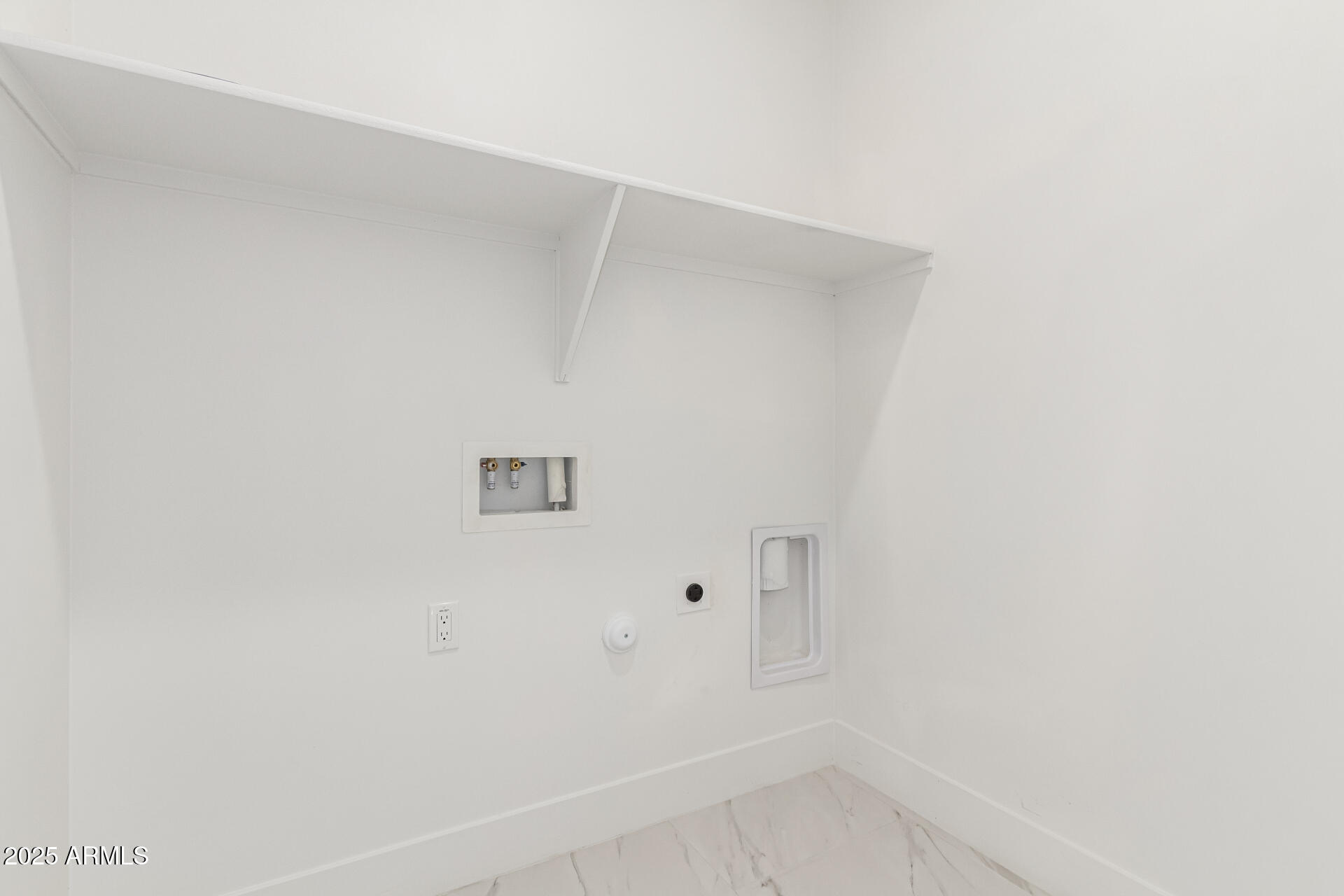 37911 W RANCHO Drive