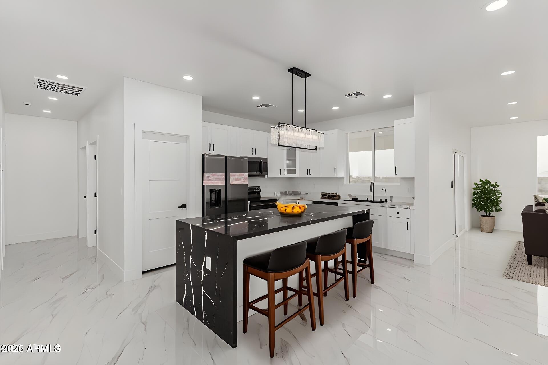 37911 W RANCHO Drive