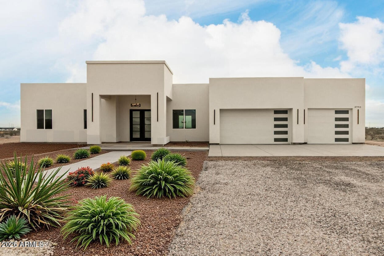 37911 W RANCHO Drive