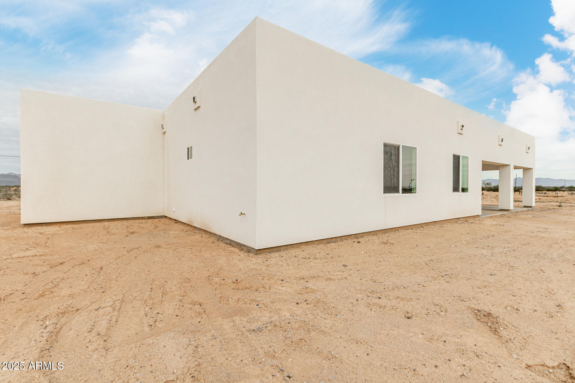 37911 W RANCHO Drive