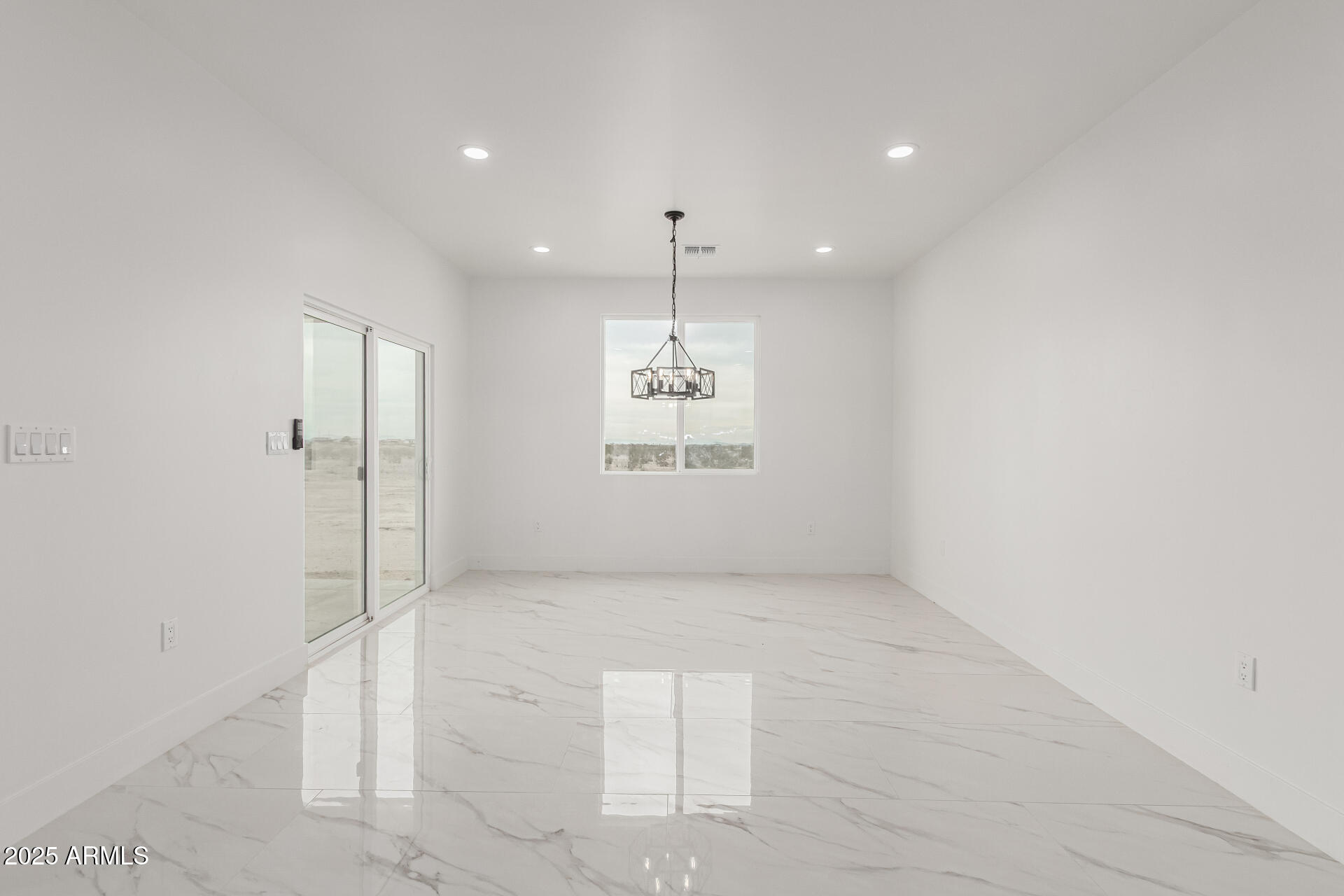 37911 W RANCHO Drive