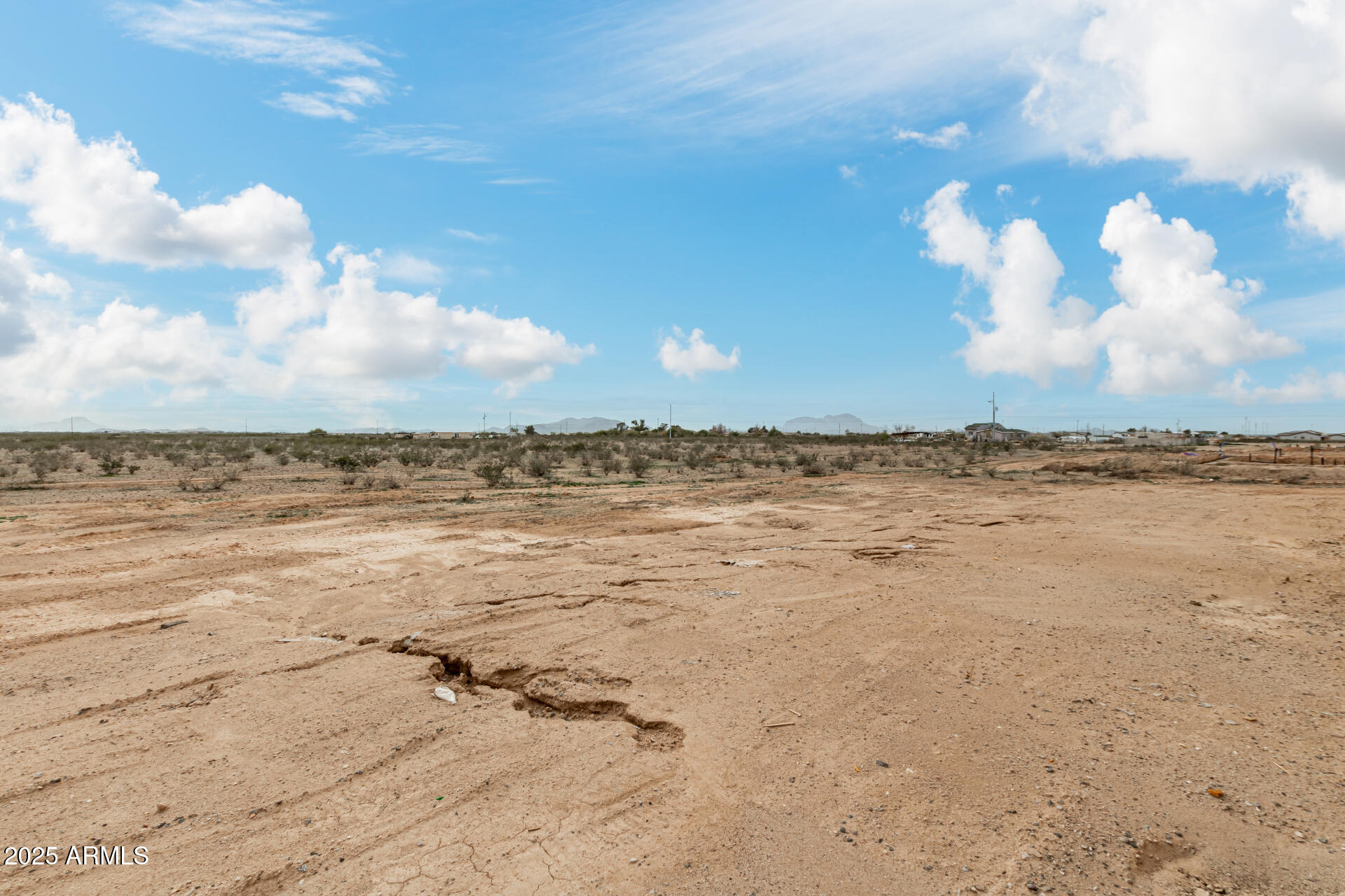 37911 W RANCHO Drive