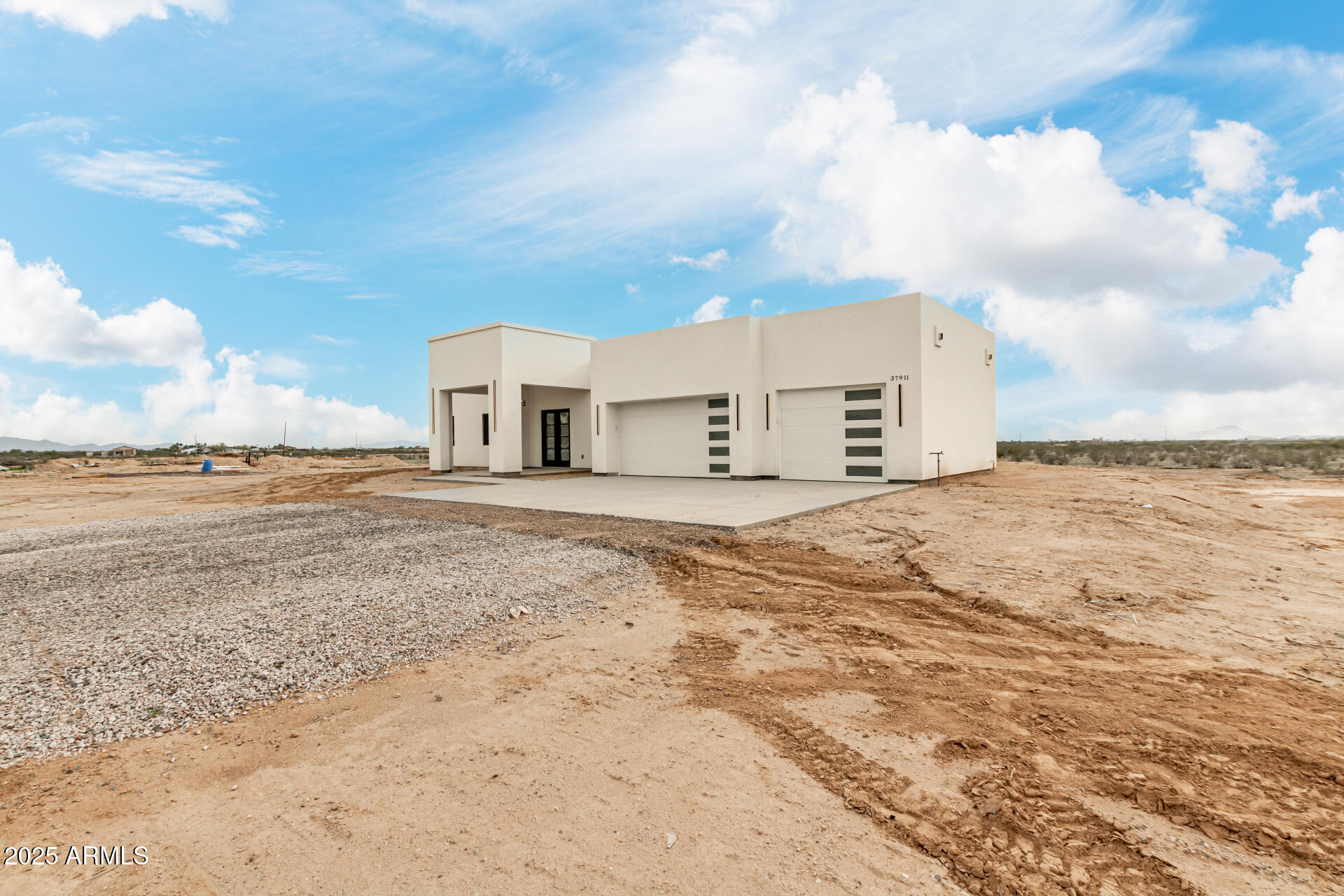 37911 W RANCHO Drive