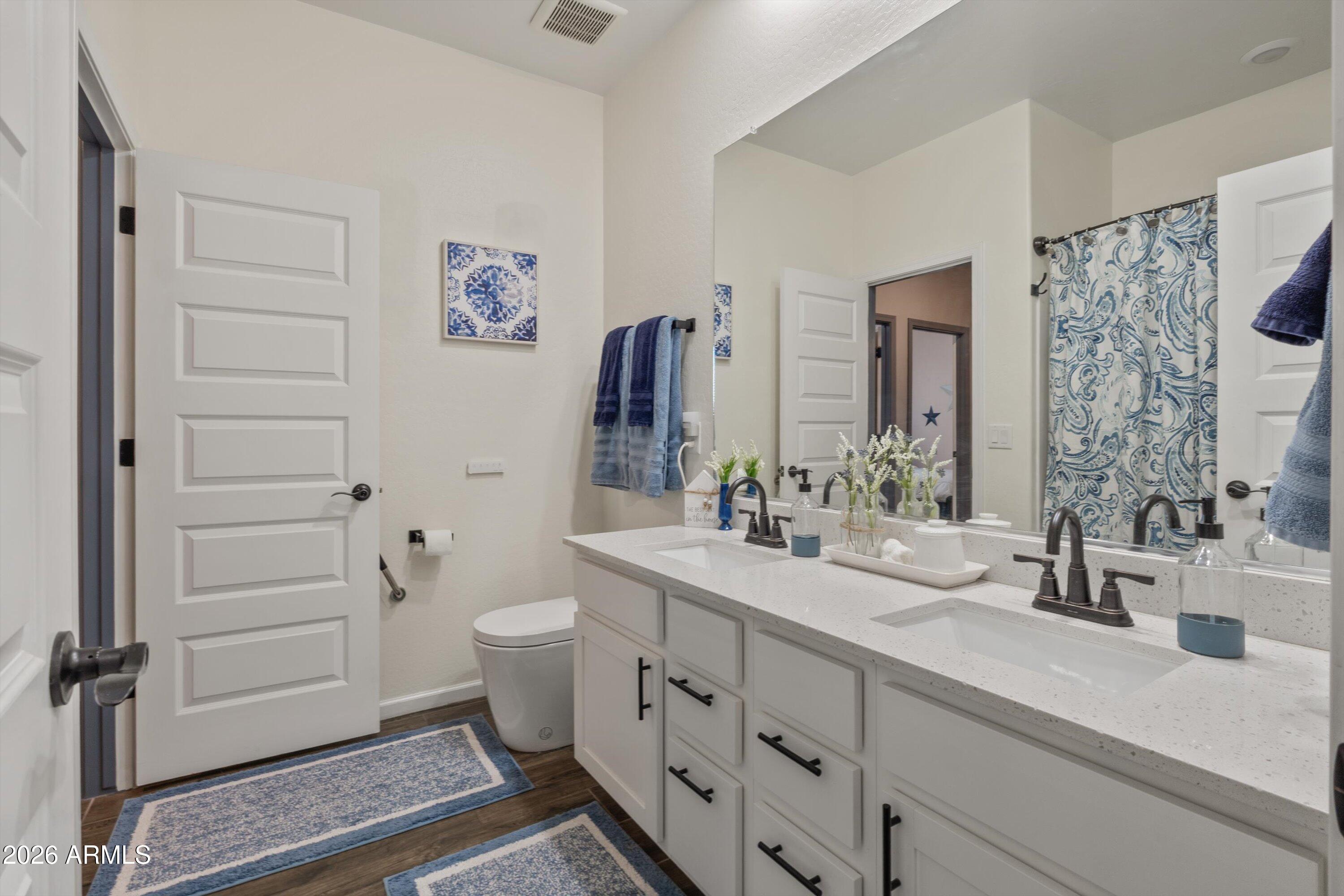 19721 W WASHINGTON Street