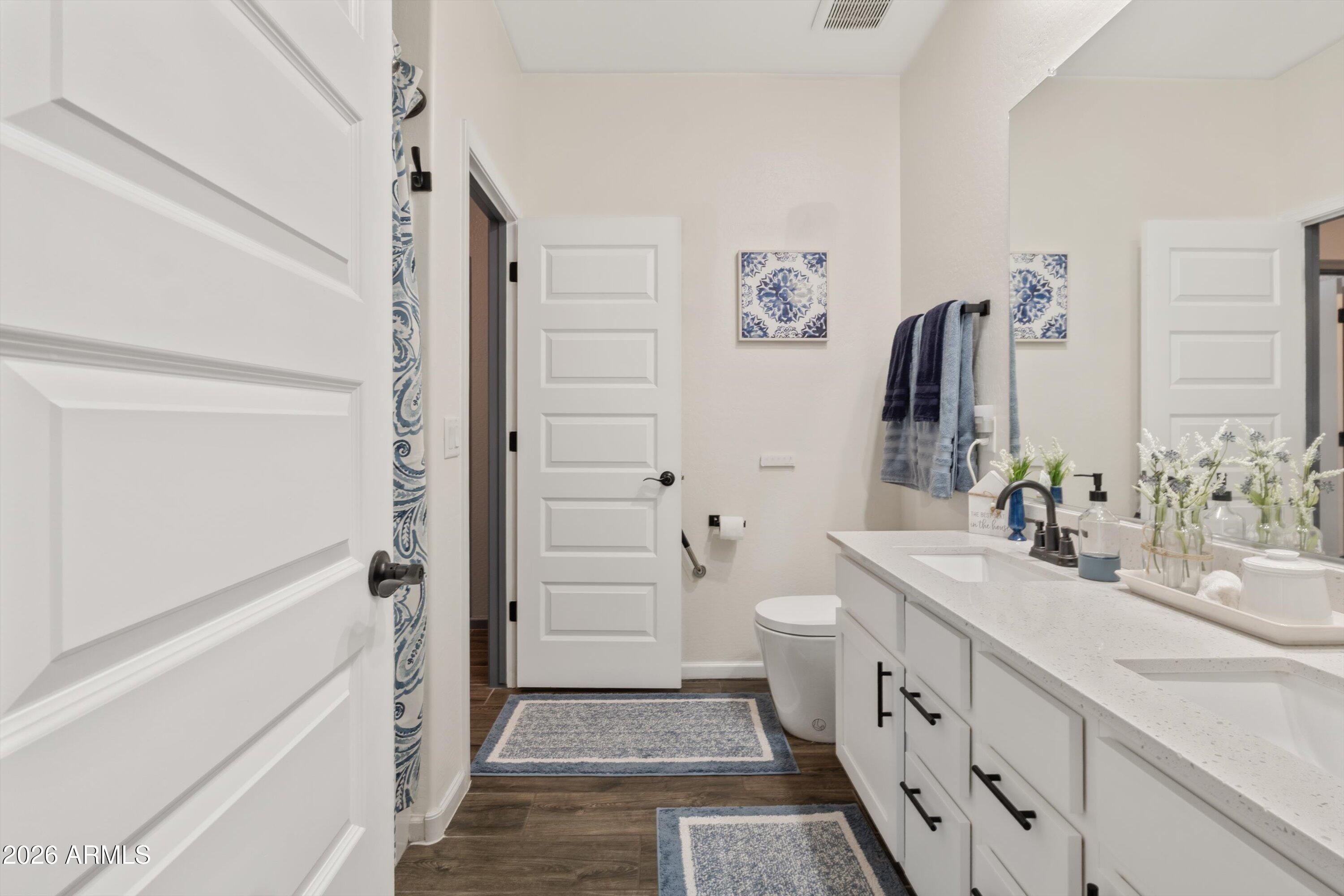 19721 W WASHINGTON Street