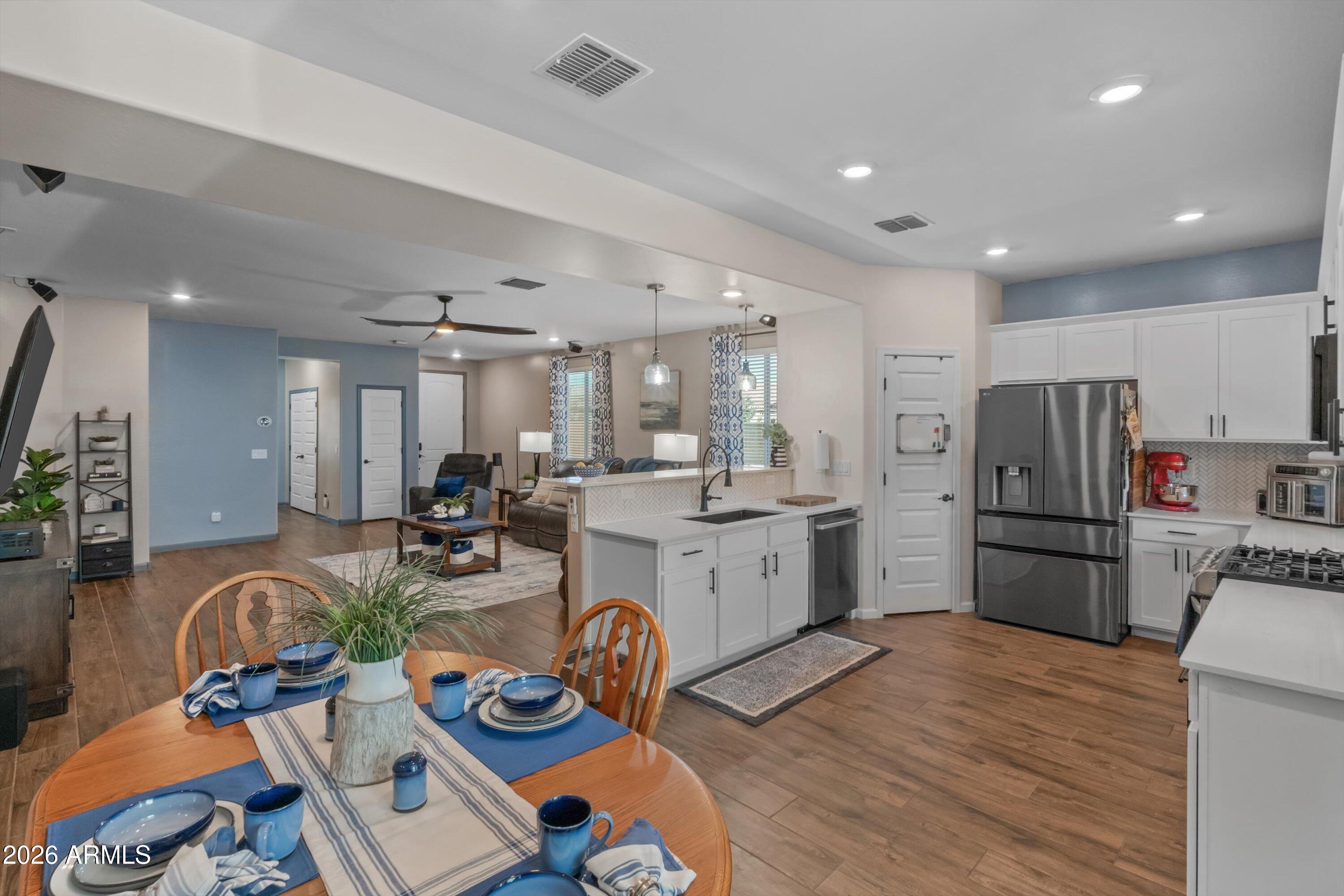 19721 W WASHINGTON Street